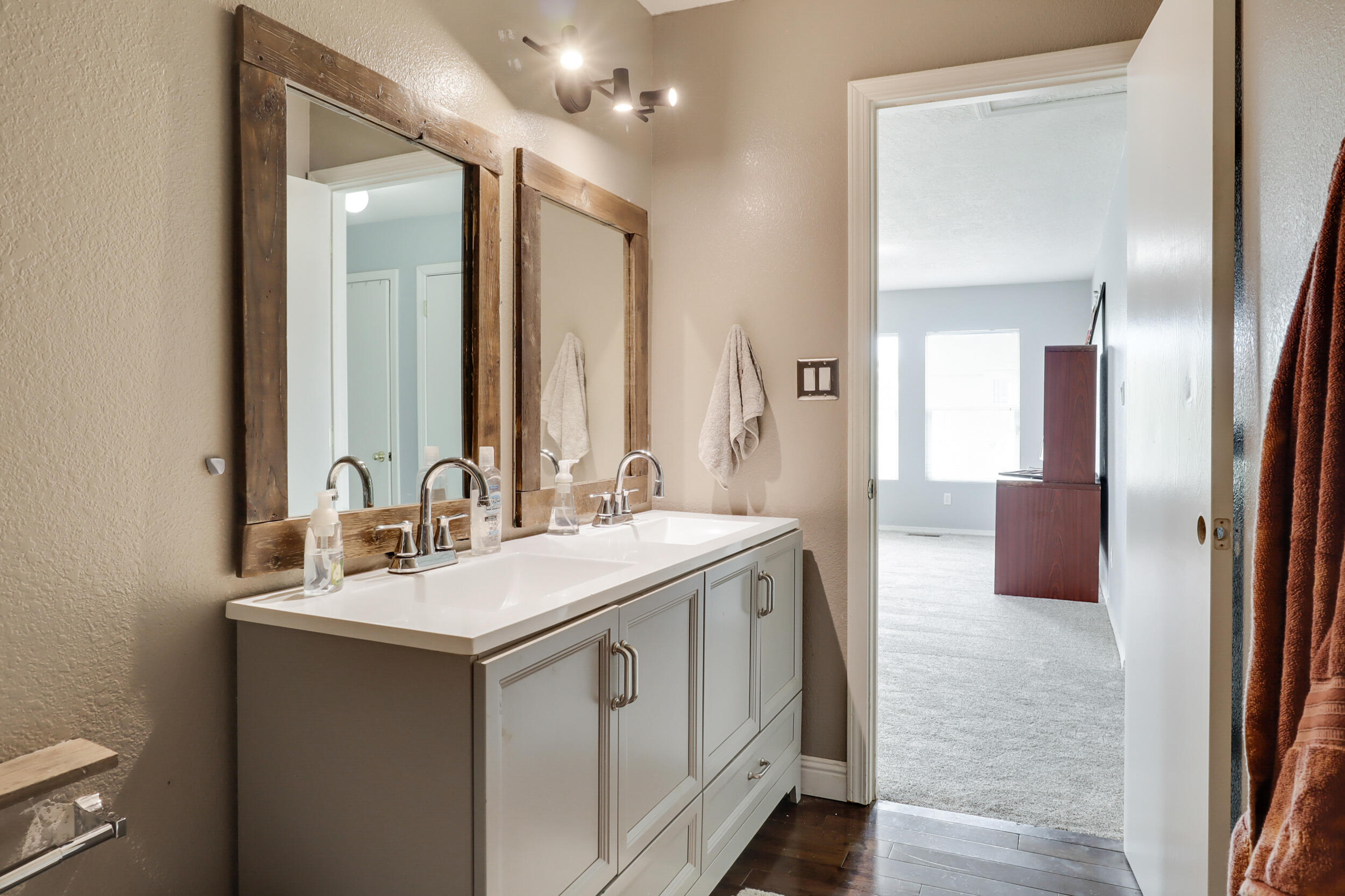 7608 Briar Ridge Avenue NW