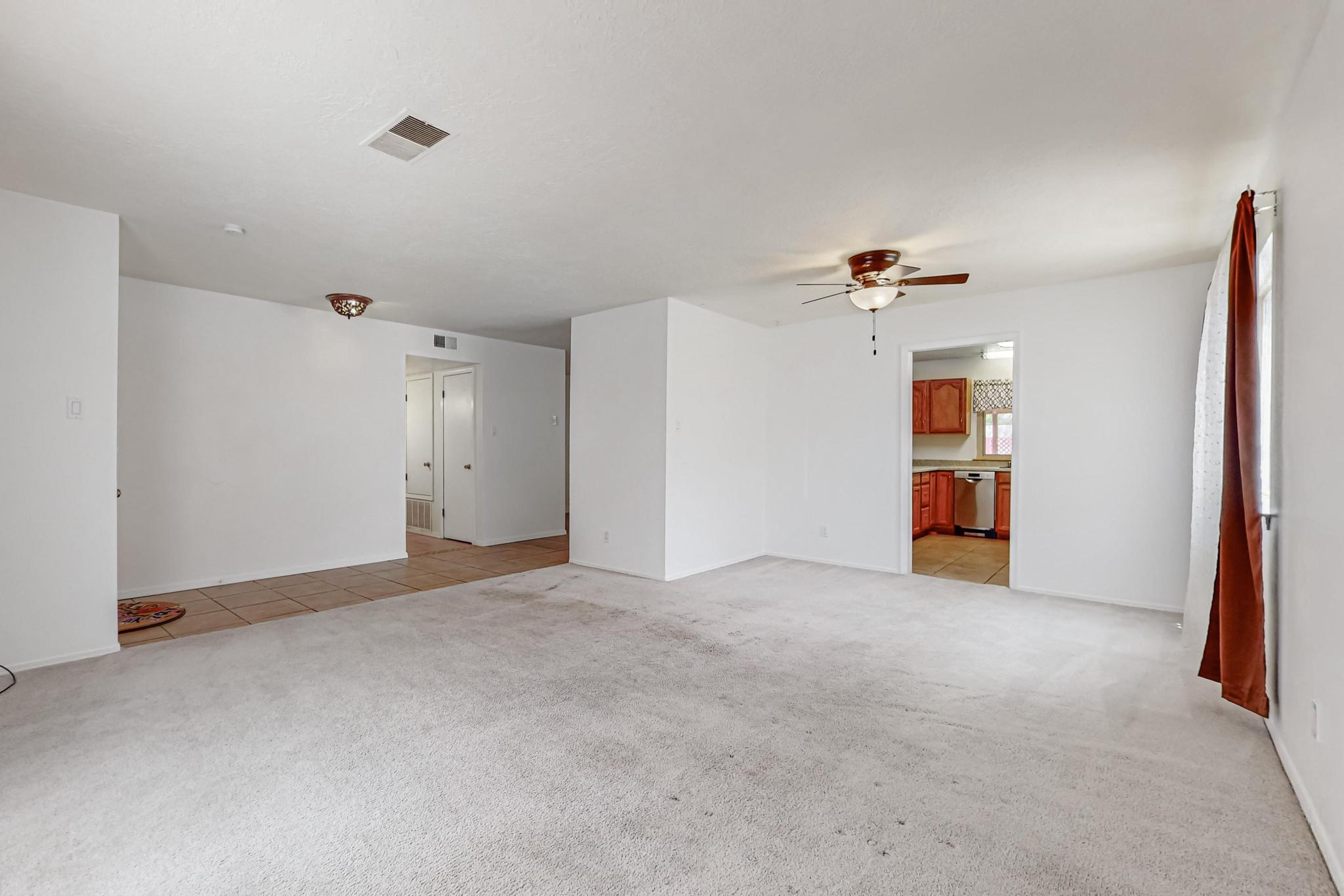 704 Paseo Del Mar NE