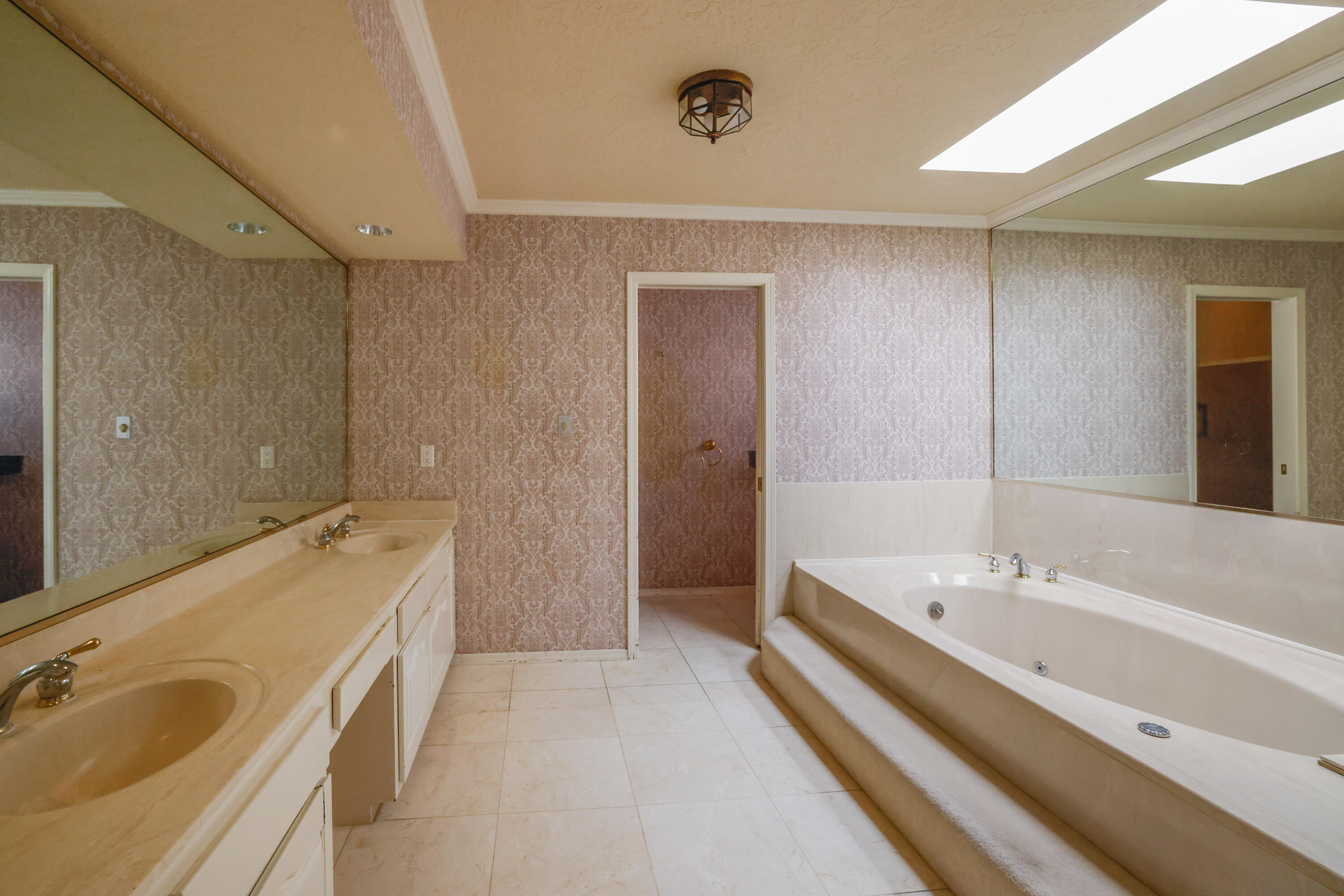 9501 Village Green Drive NE