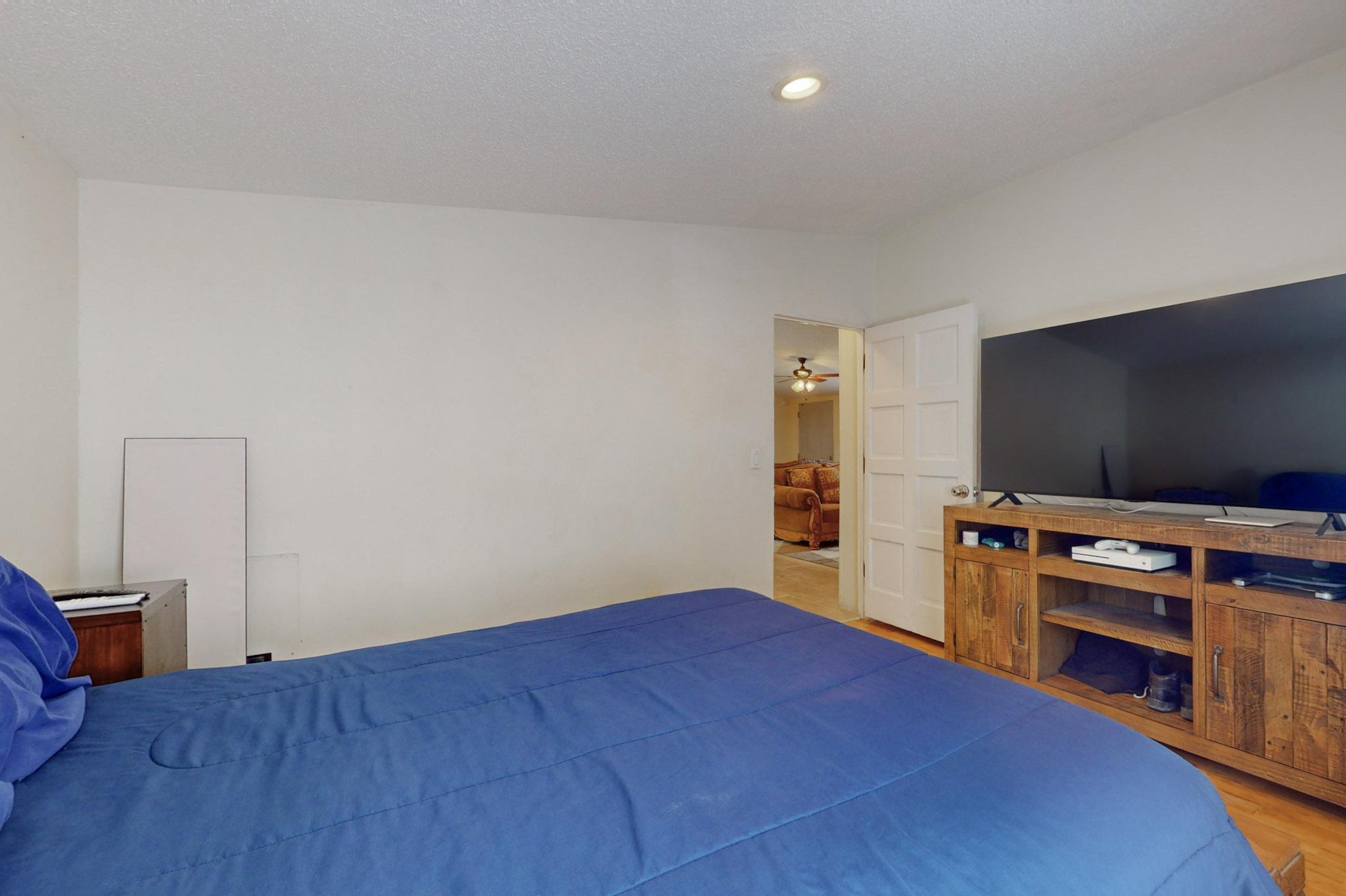 2909 LEOPOLDO Road NW