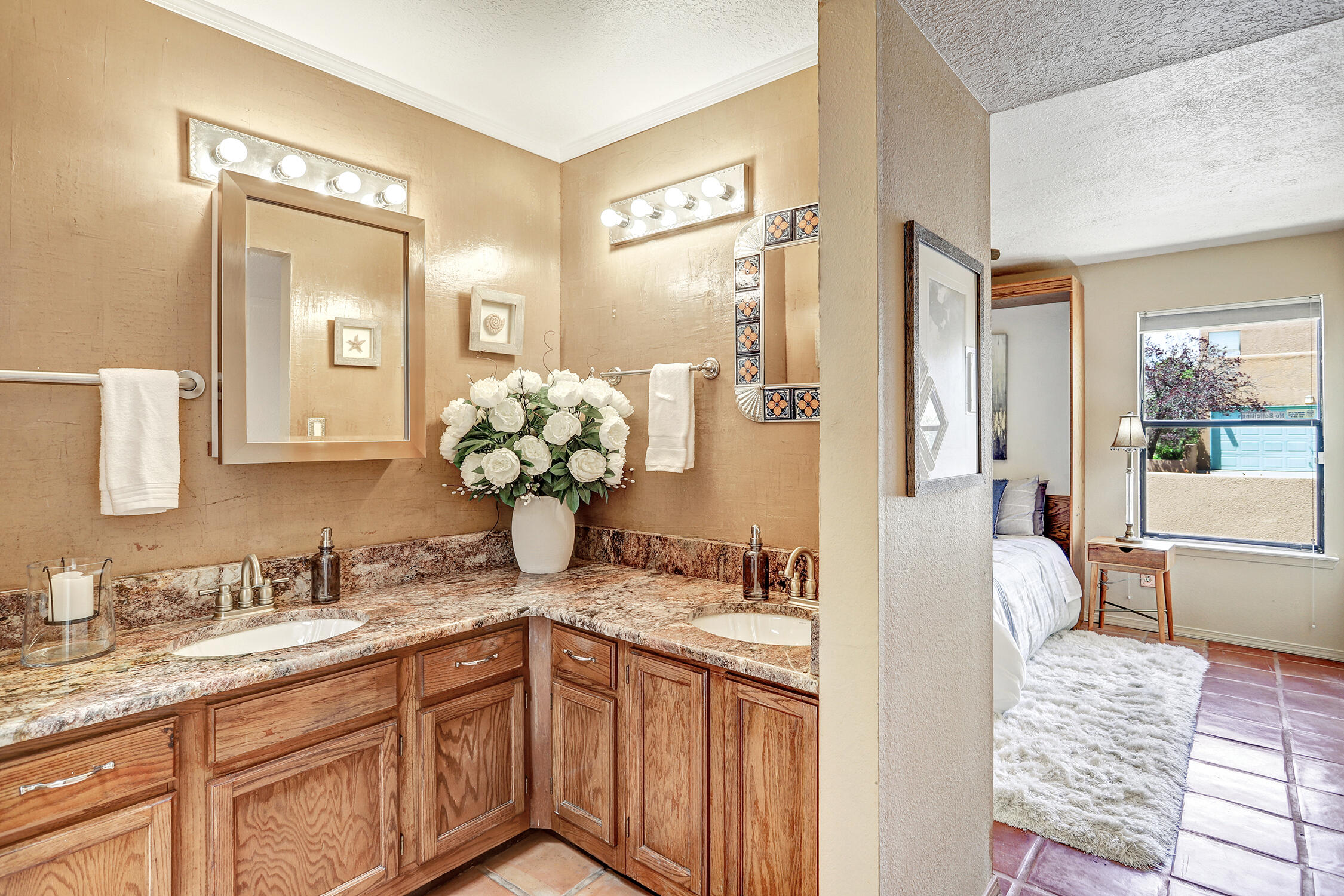9422 Osuna Place NE
