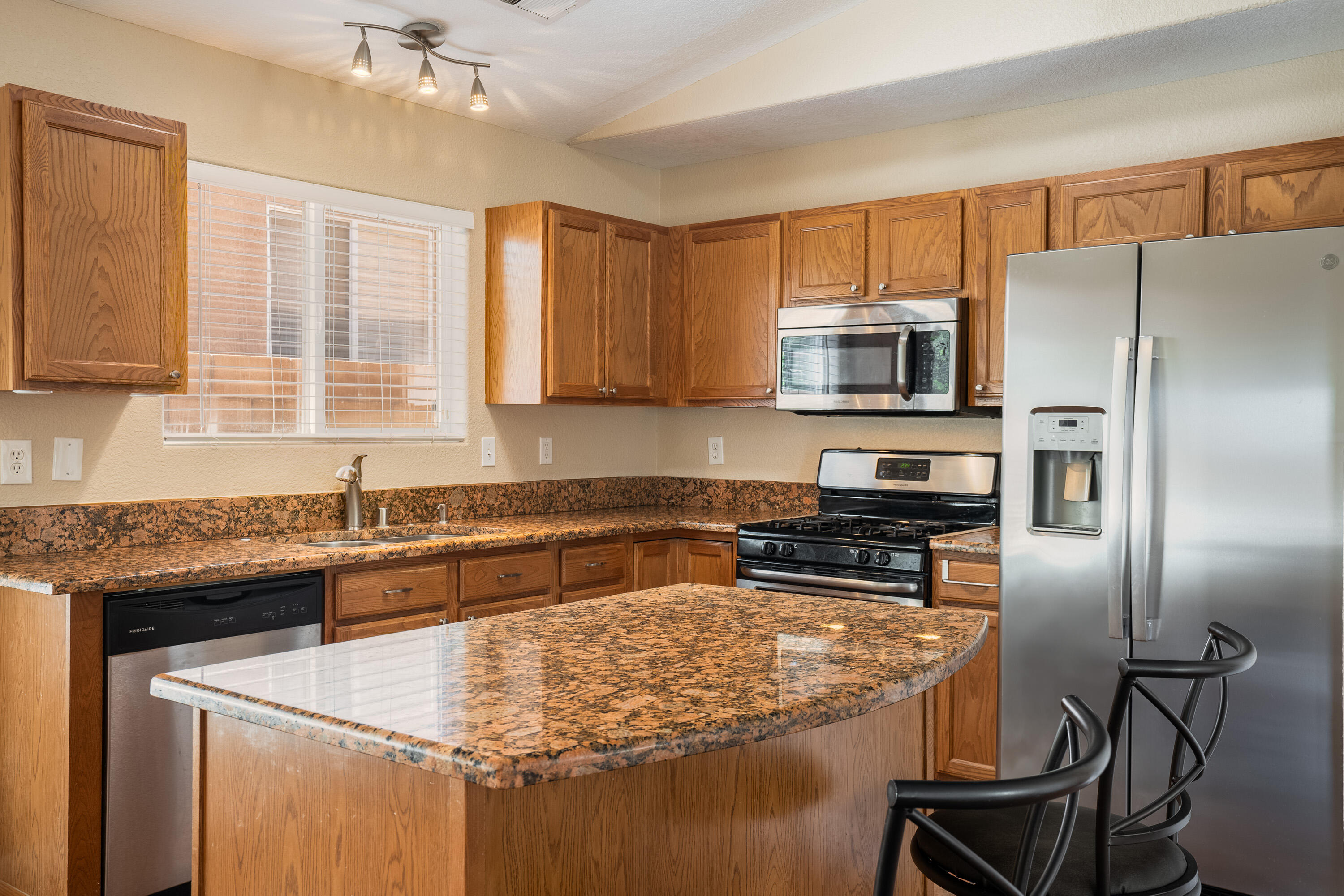 10100 Garden Gate Lane SW