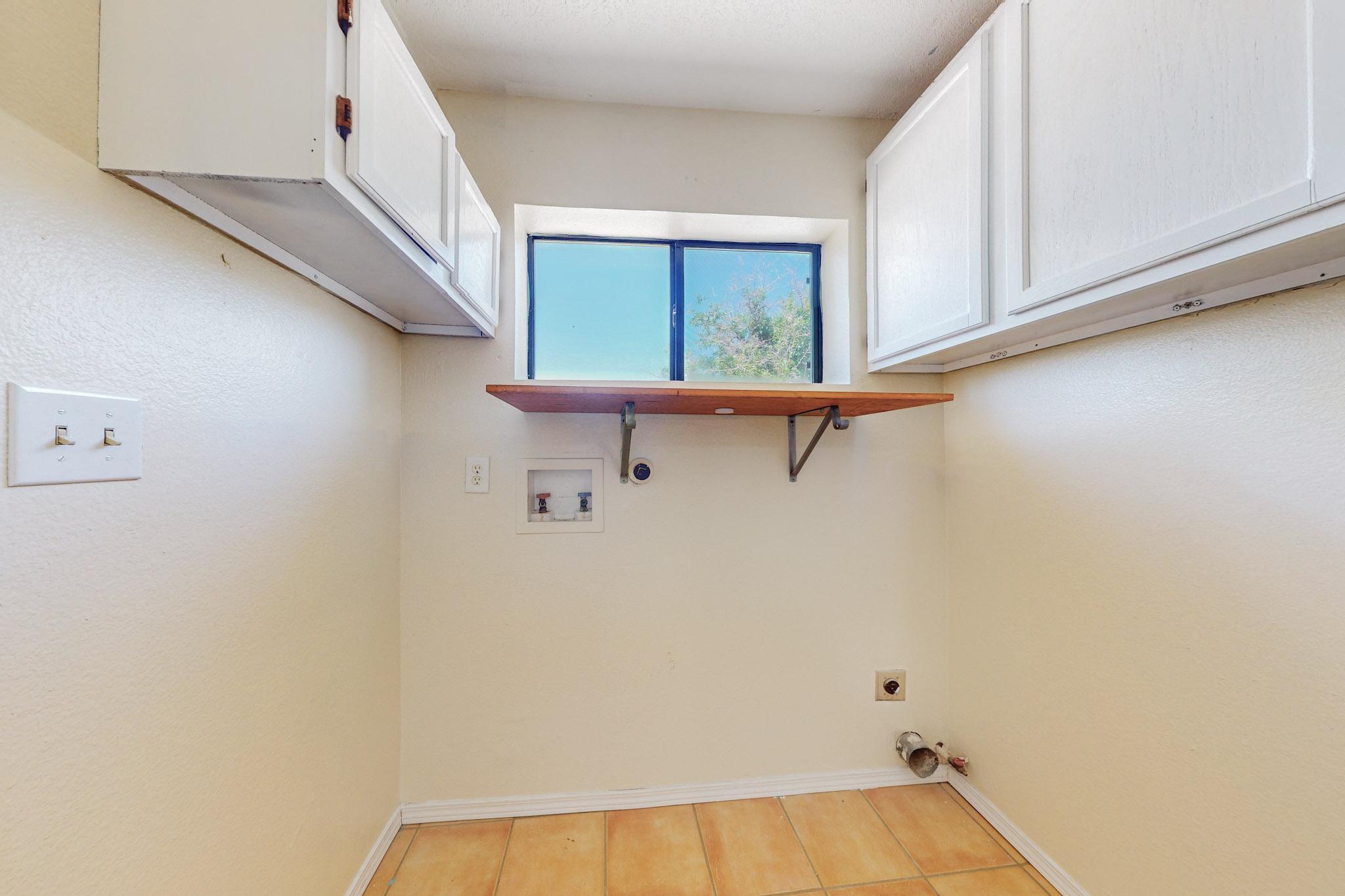 4255 Pumice Drive NE