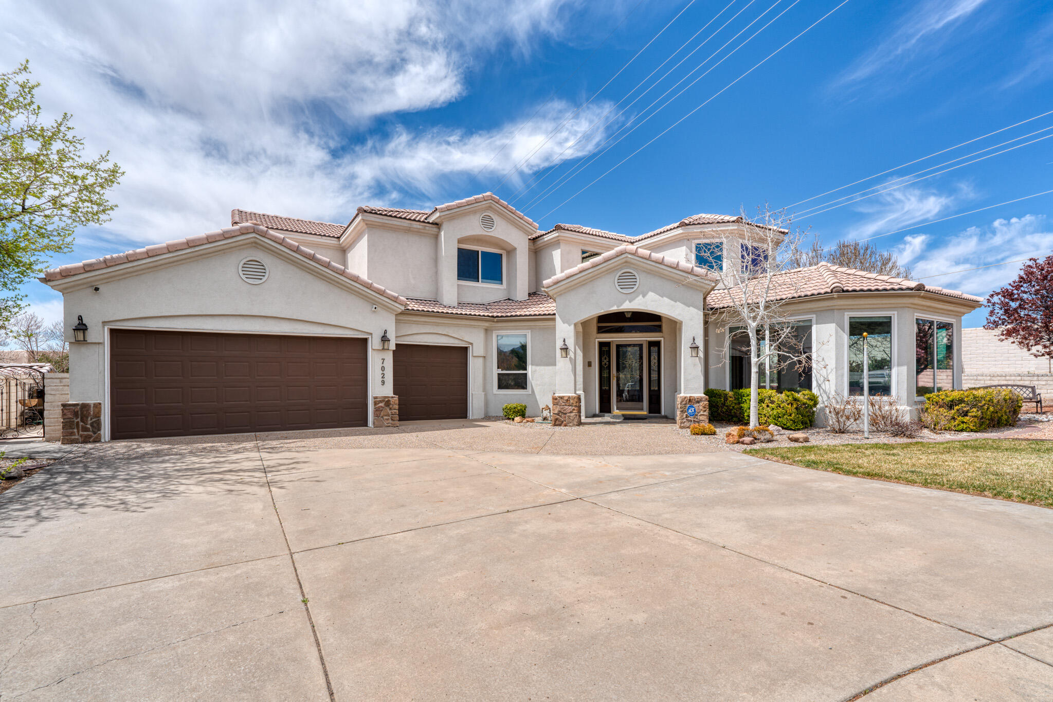 7029 Moon Glow Court NE