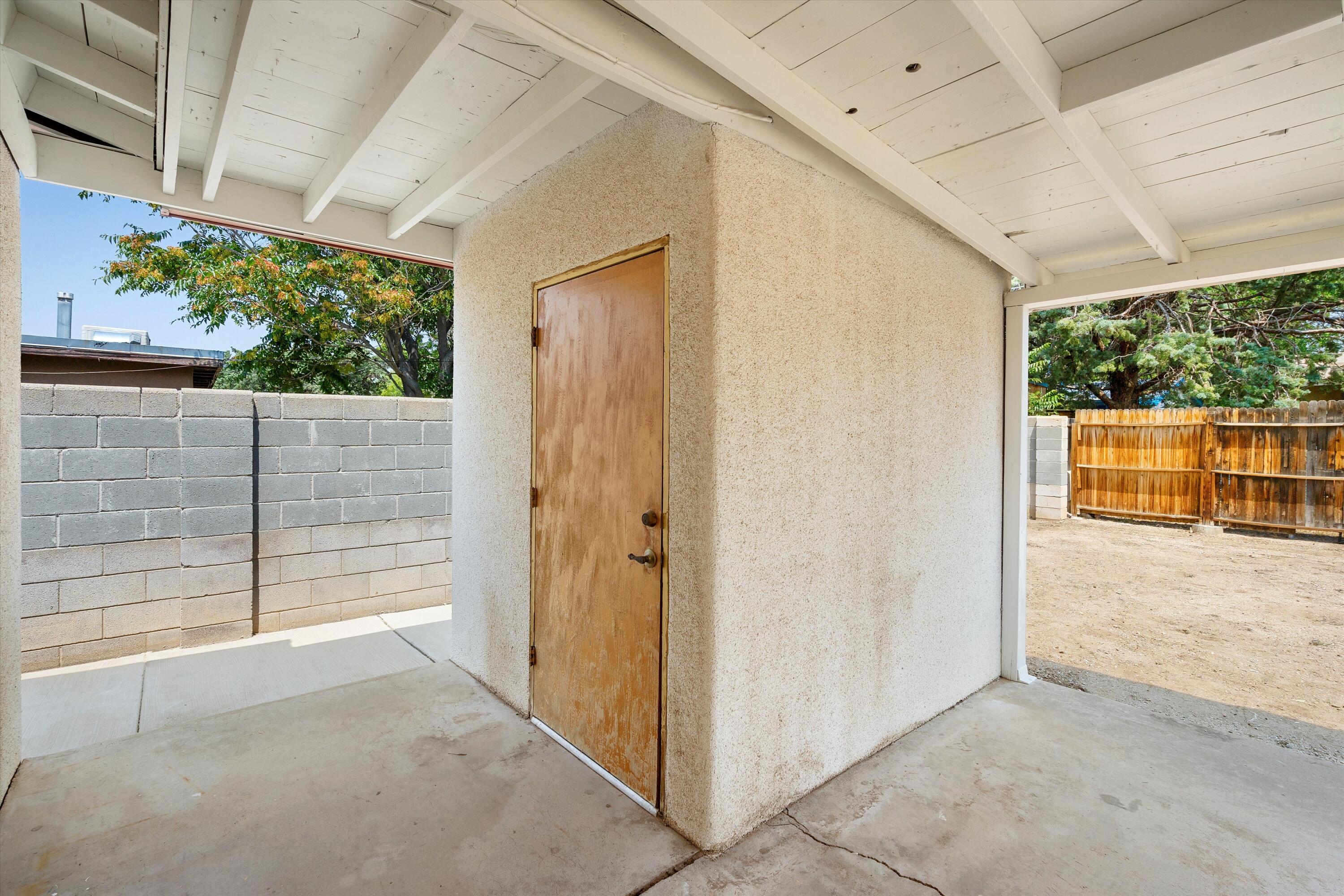 11705 Mountain Road NE