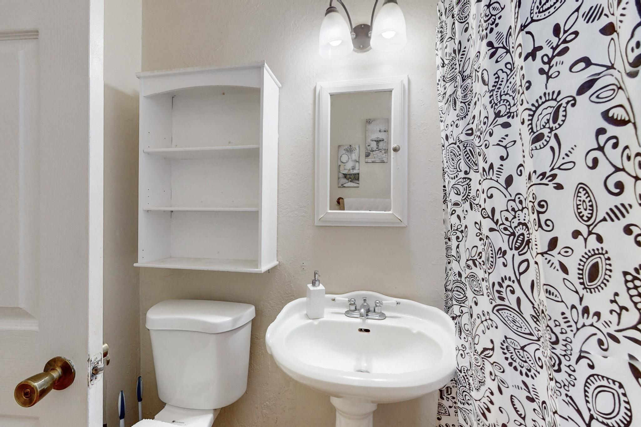 5700 Euclid Avenue NE