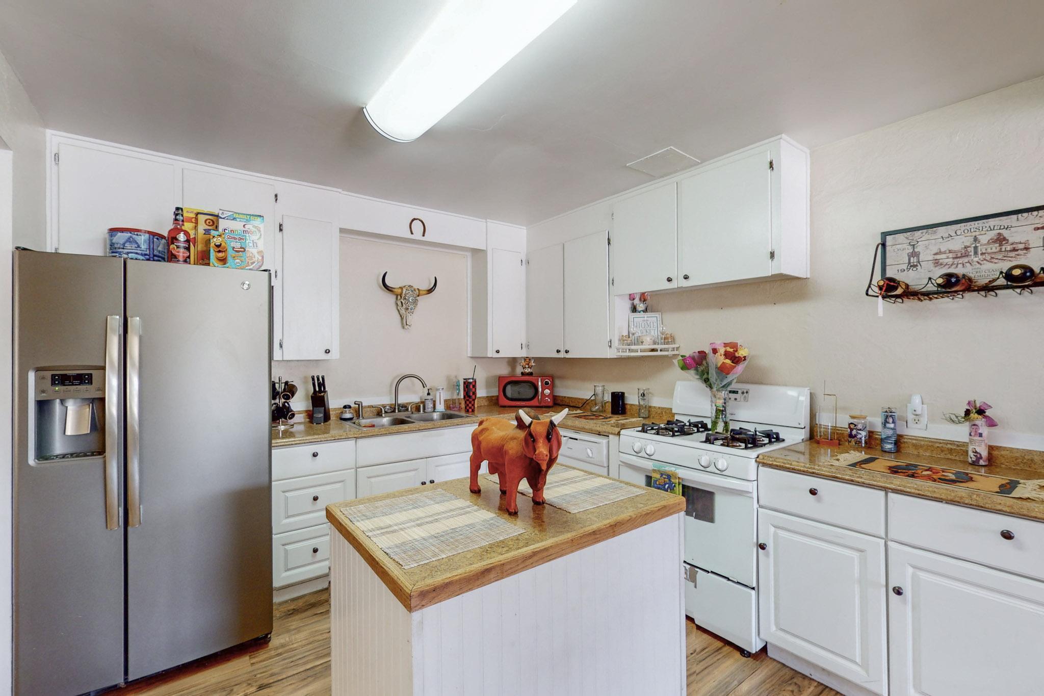 5700 Euclid Avenue NE