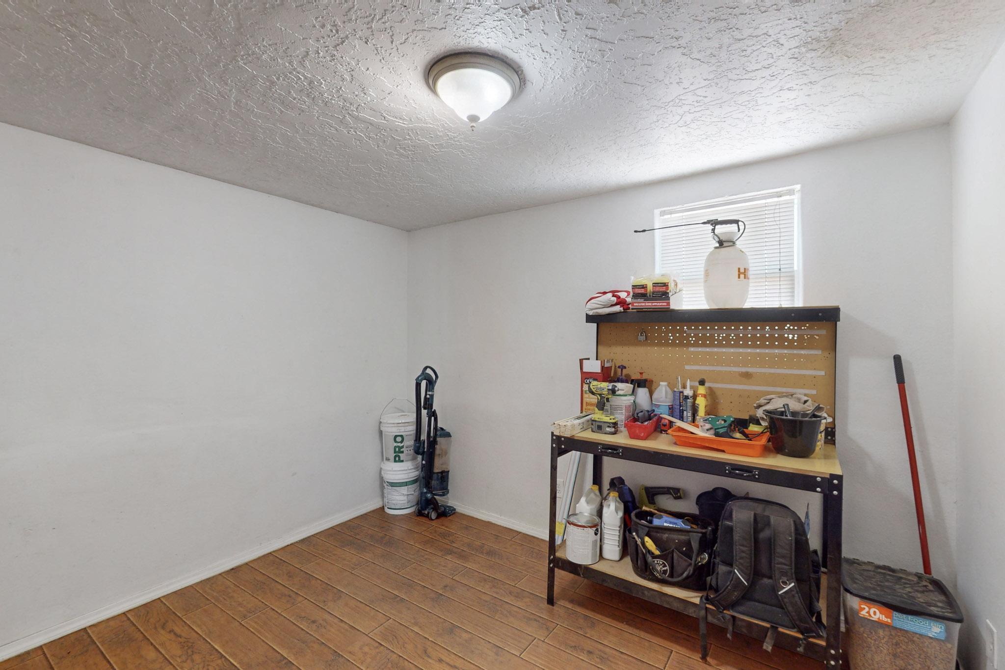 5700 Euclid Avenue NE