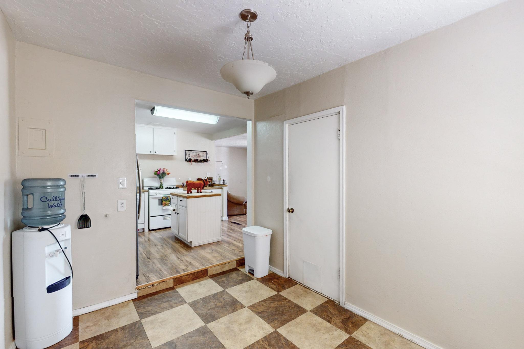 5700 Euclid Avenue NE