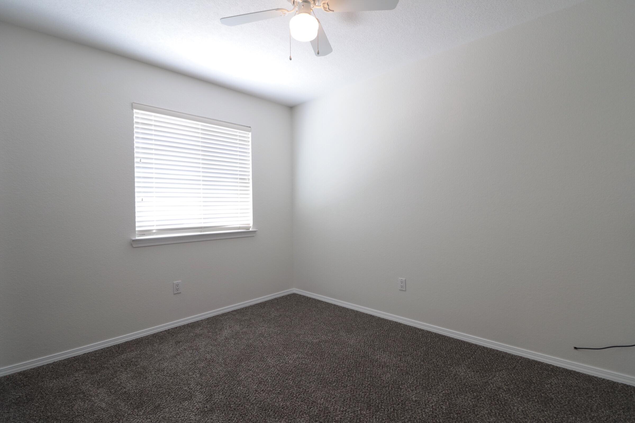 715 Heron Court SW