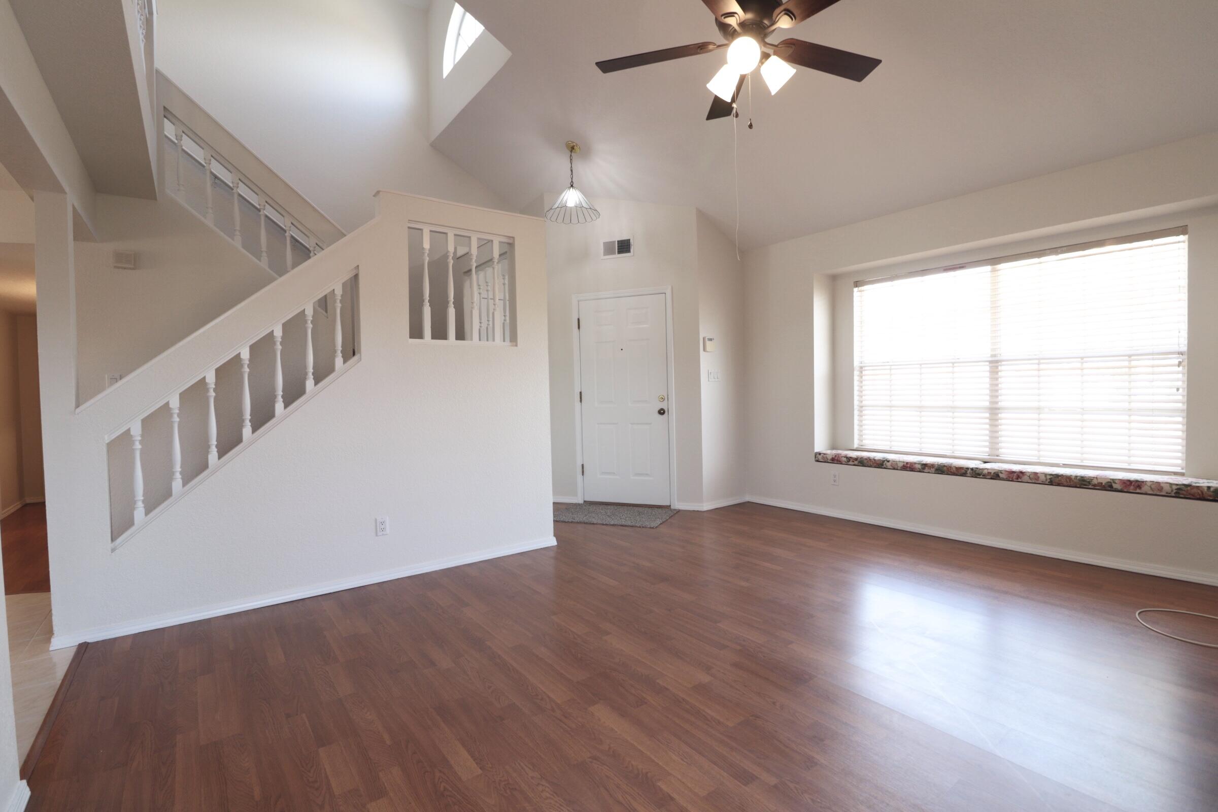 715 Heron Court SW