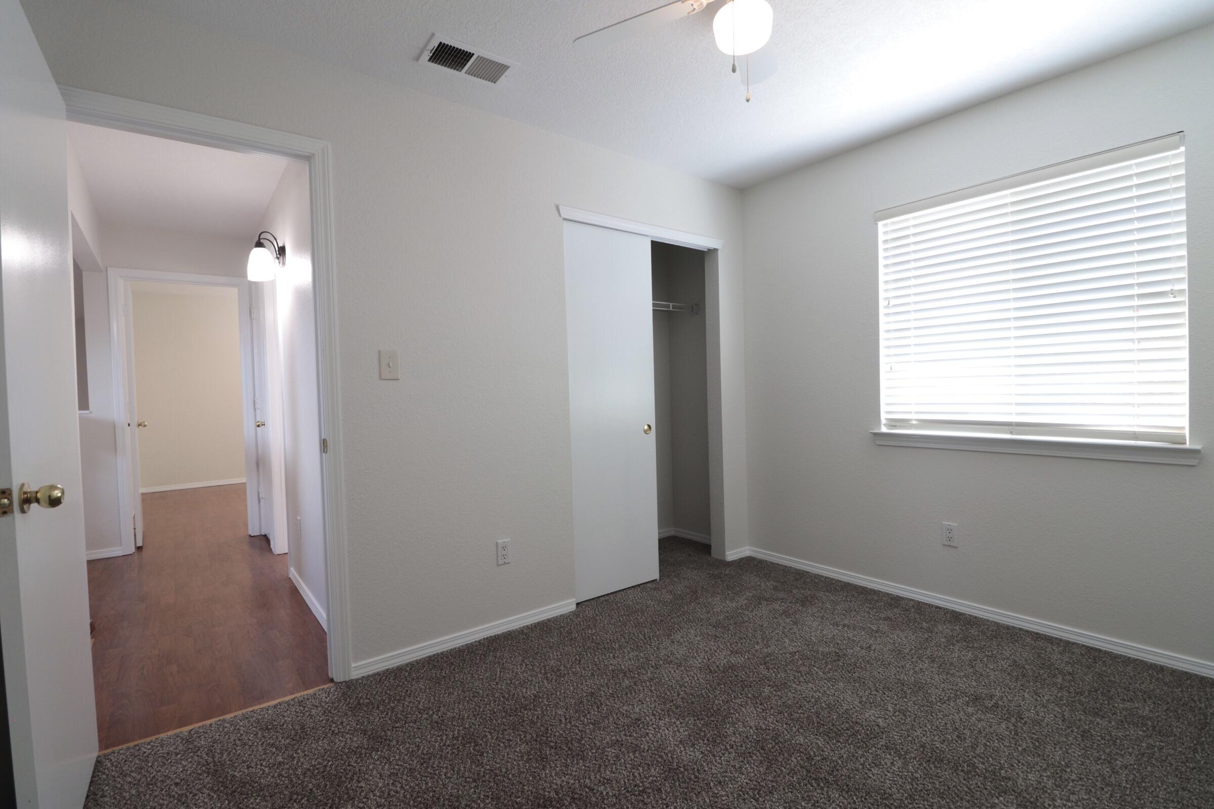 715 Heron Court SW