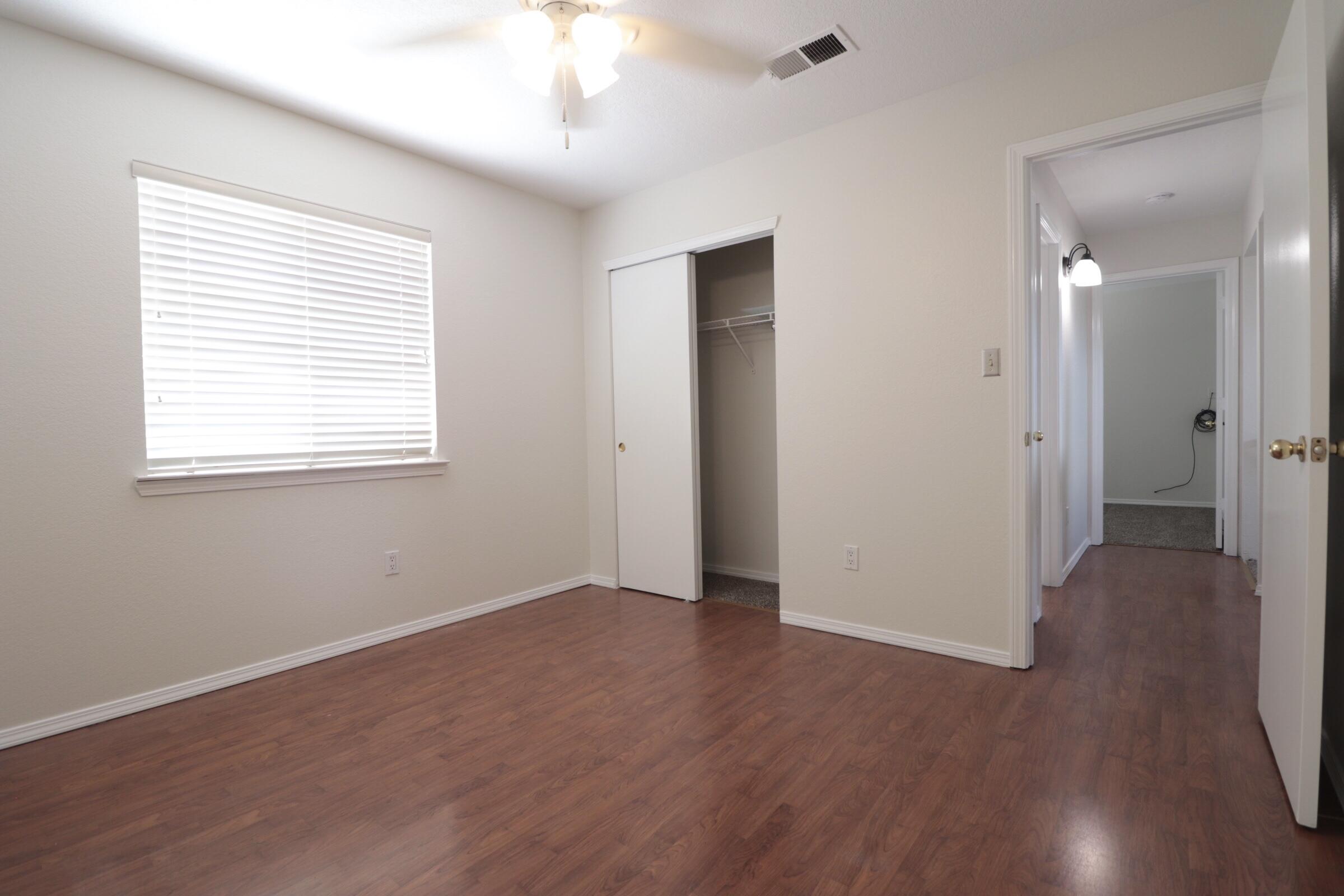 715 Heron Court SW