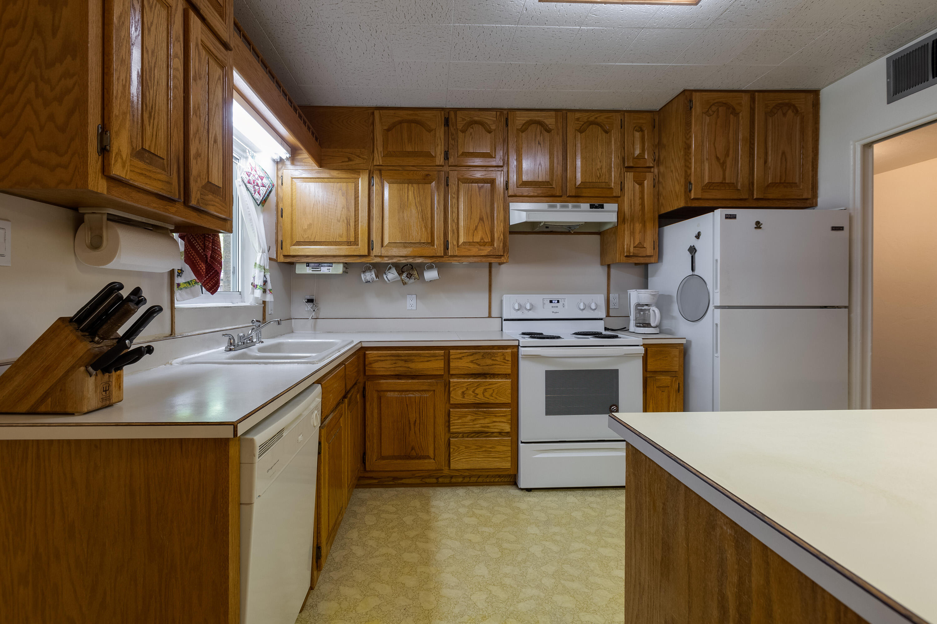 1915 Valencia Drive NE