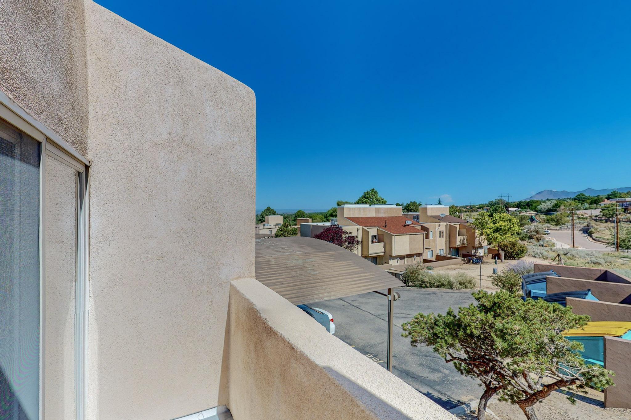 13158 Candelaria Road NE