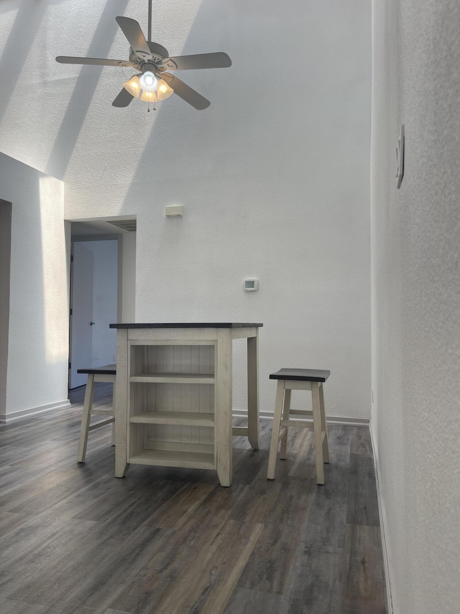 13158 Candelaria Road NE