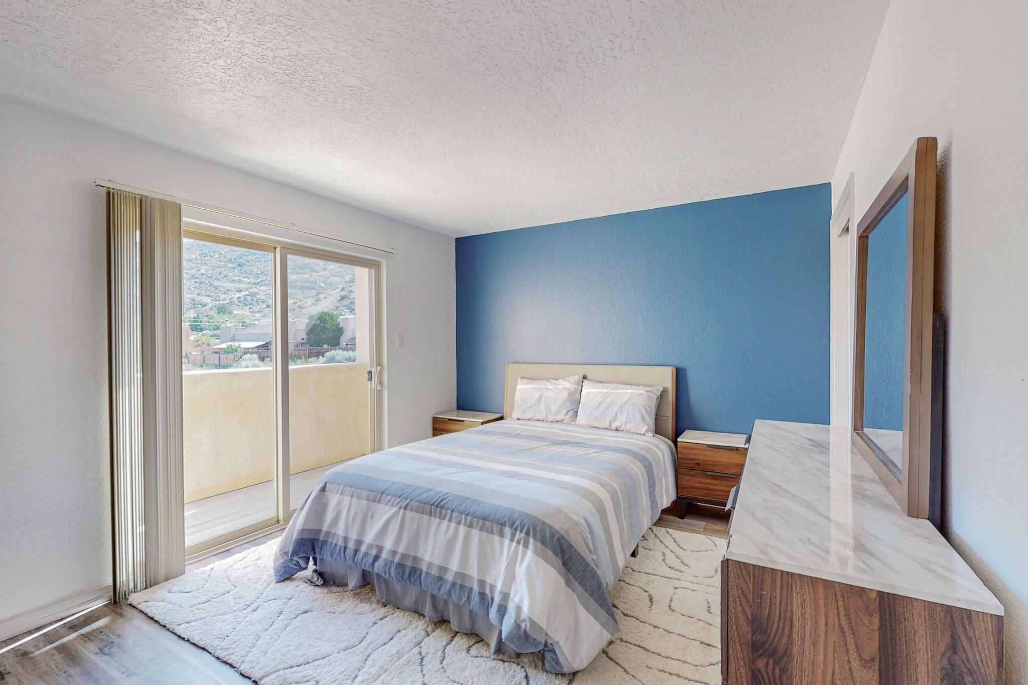 13158 Candelaria Road NE