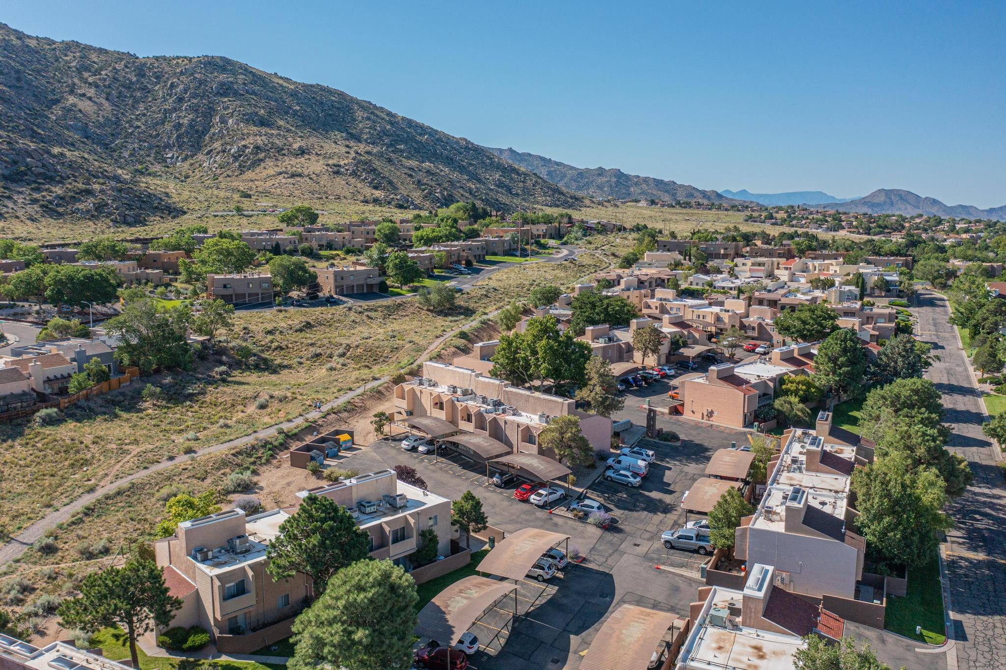 13158 Candelaria Road NE