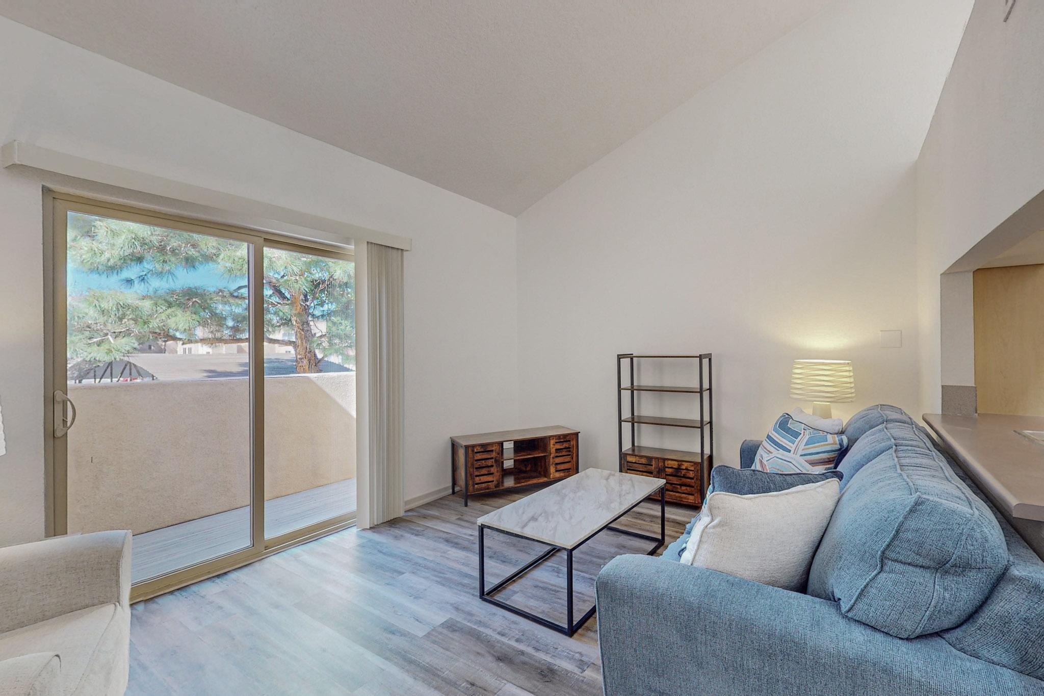 13158 Candelaria Road NE