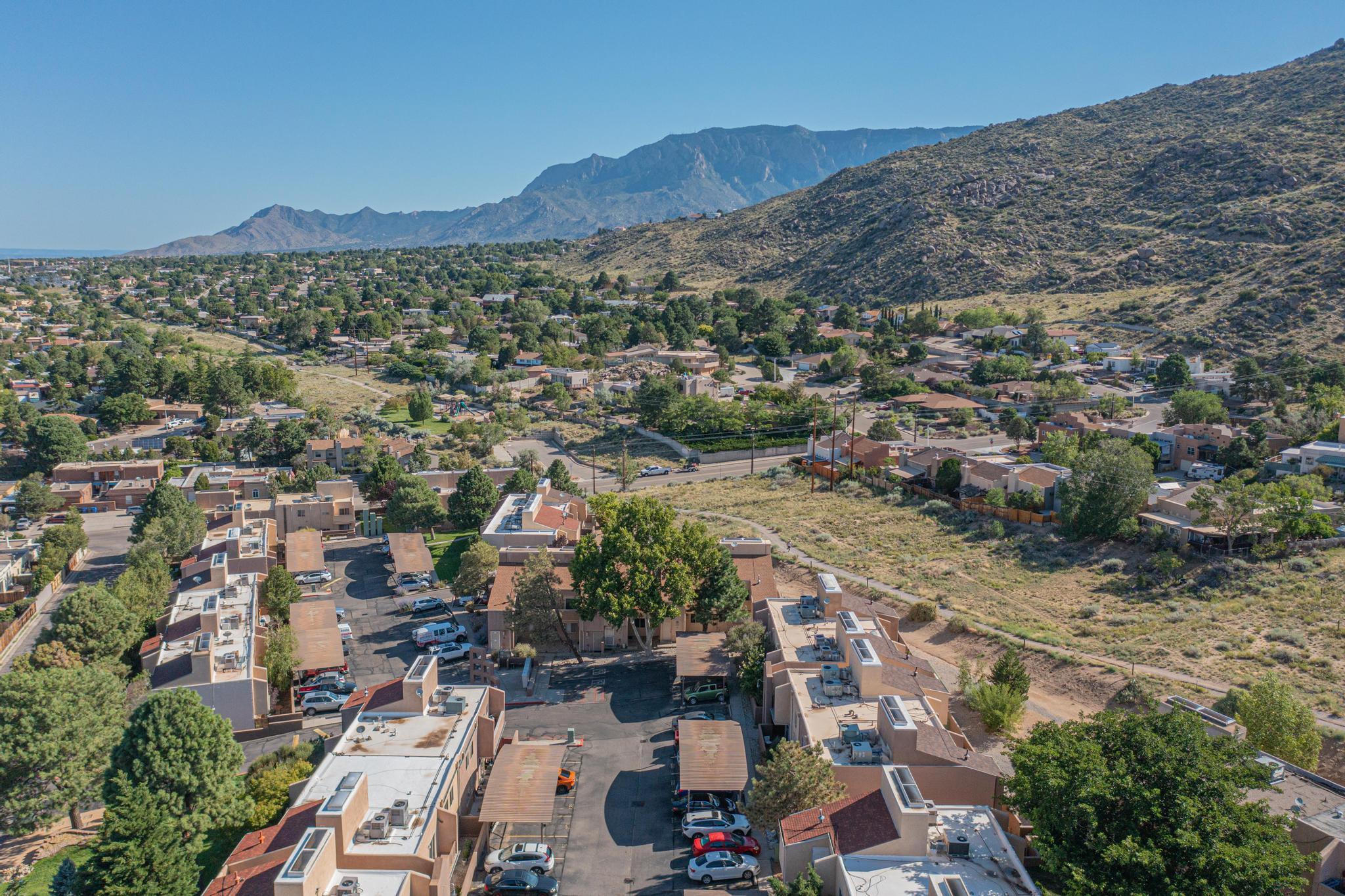 13158 Candelaria Road NE