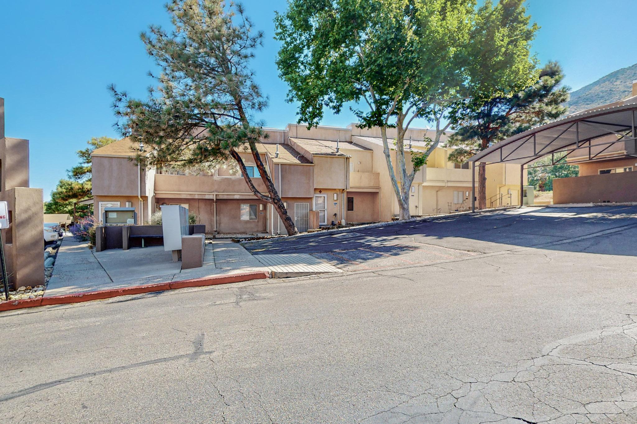 13158 Candelaria Road NE