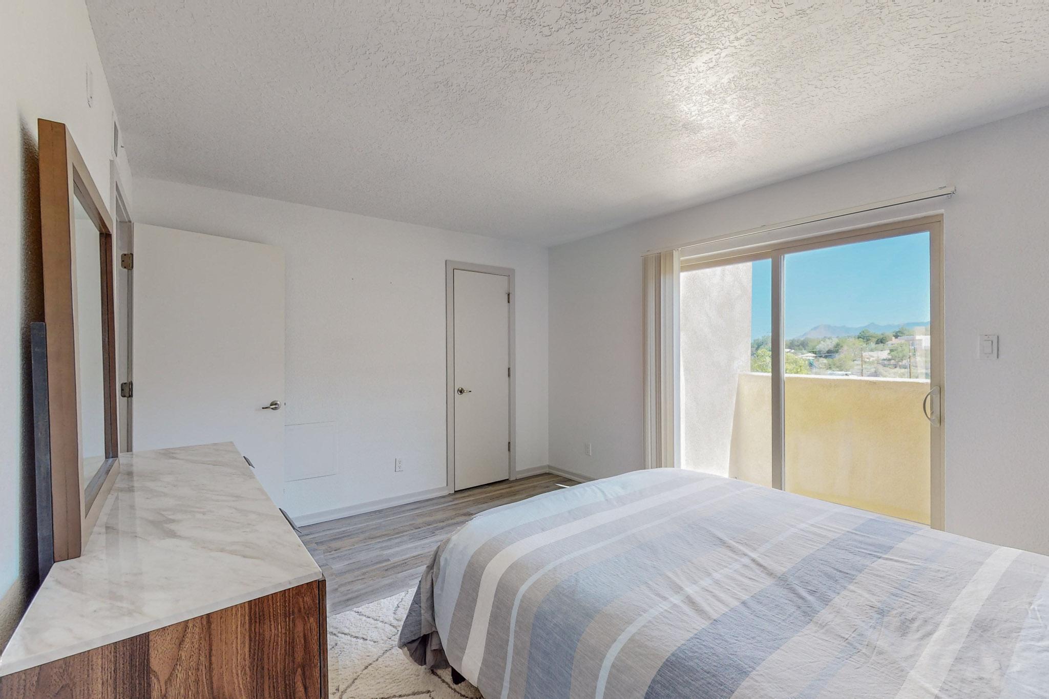 13158 Candelaria Road NE