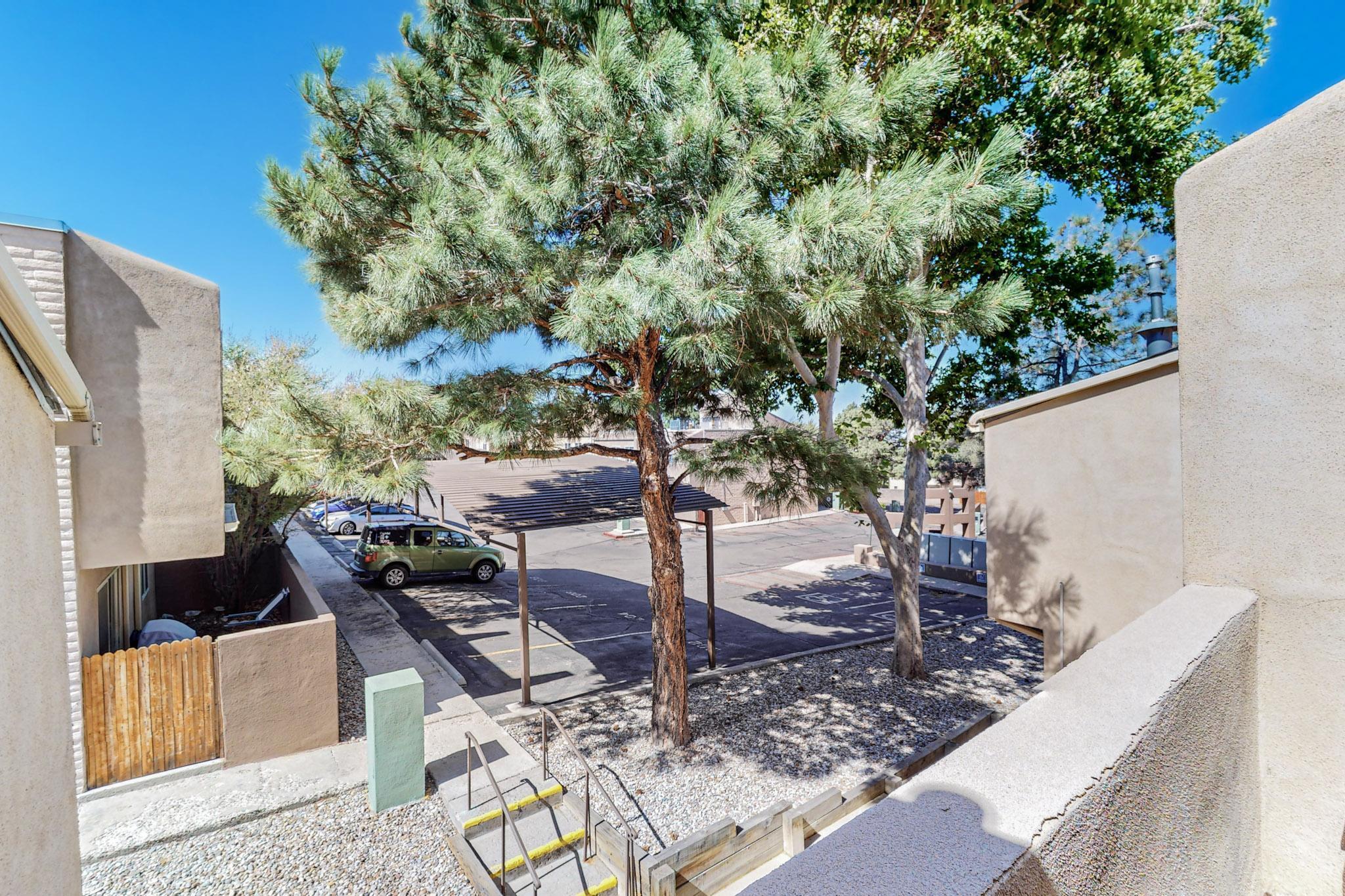 13158 Candelaria Road NE