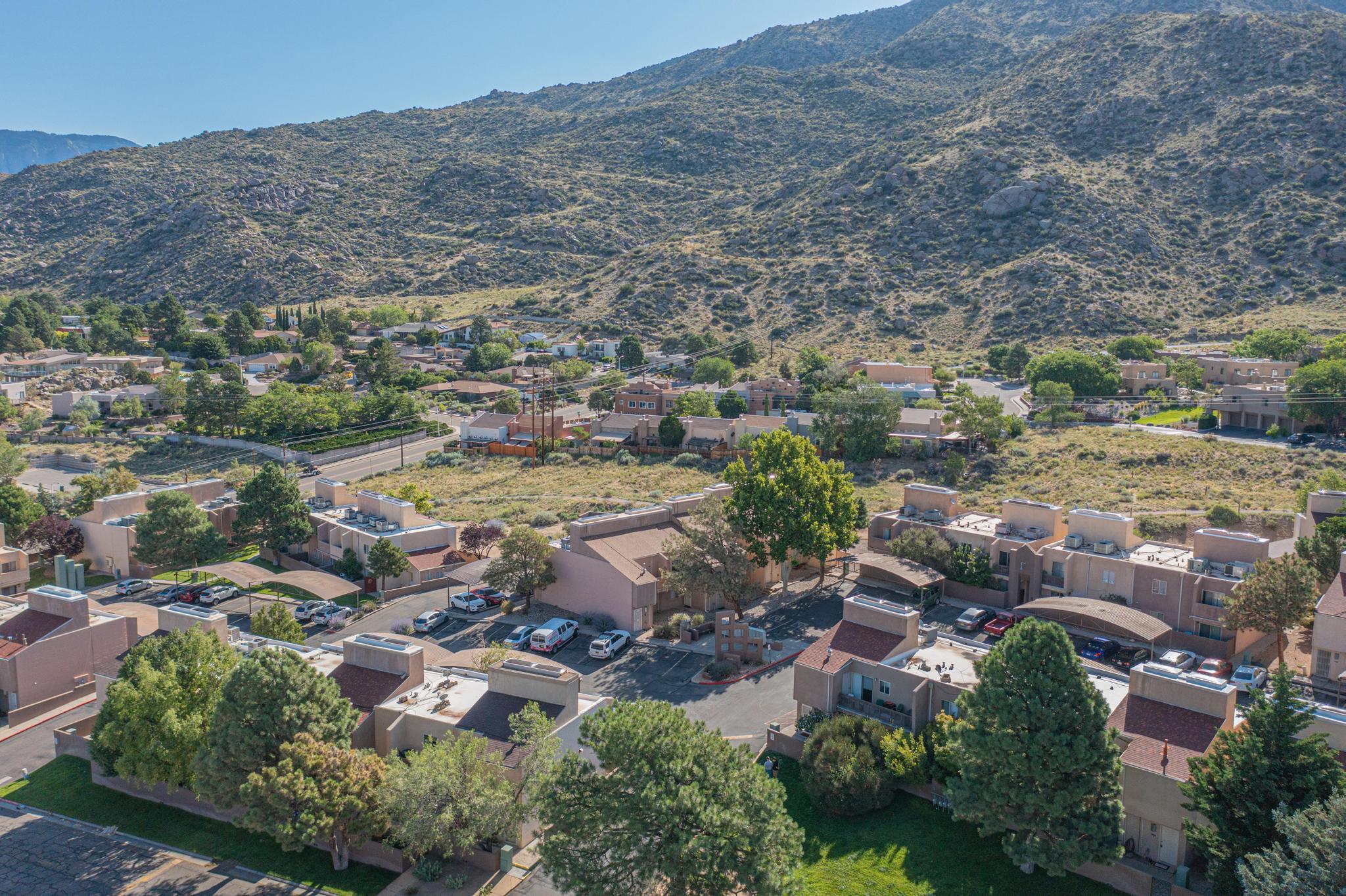 13158 Candelaria Road NE