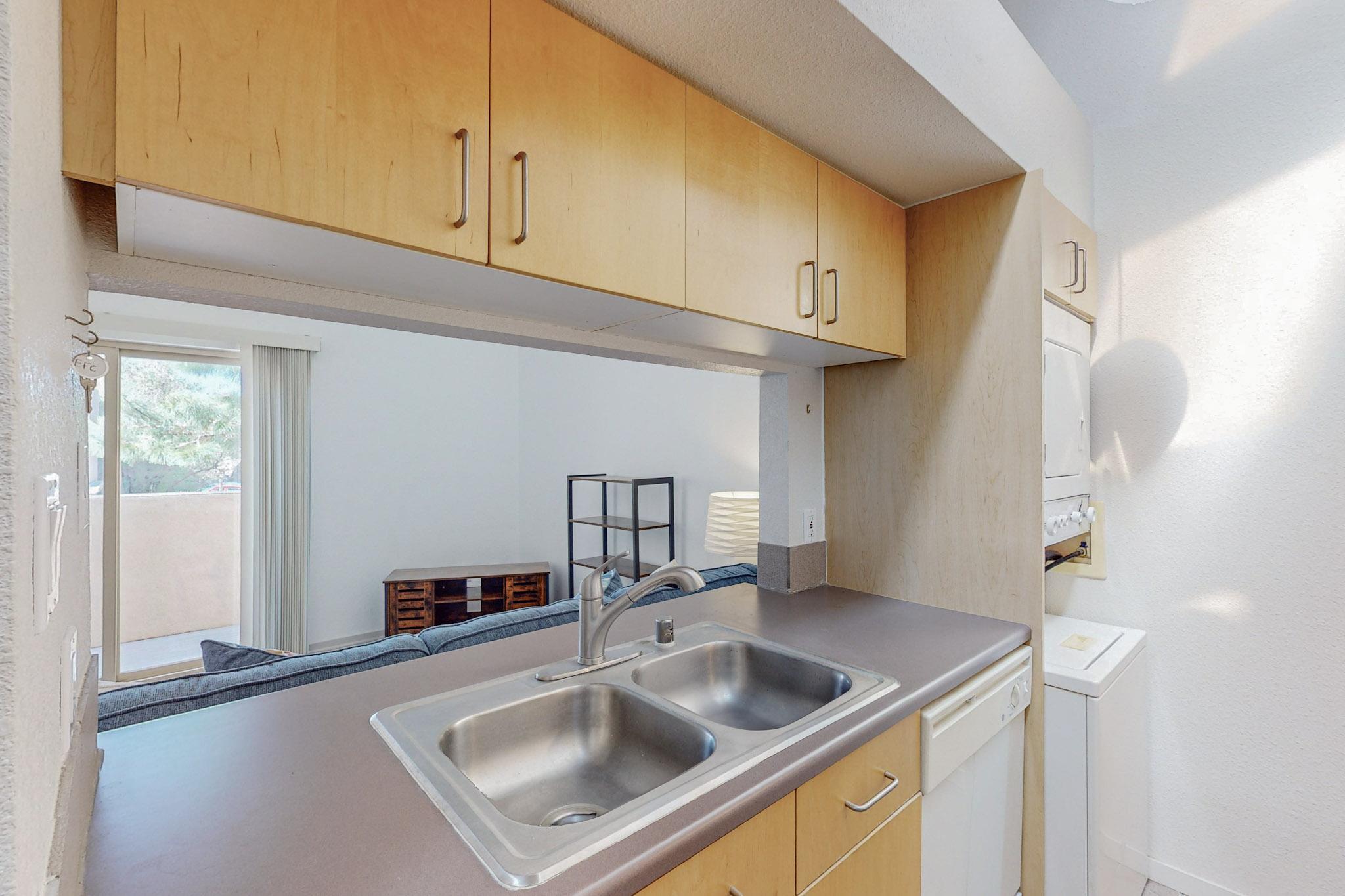 13158 Candelaria Road NE