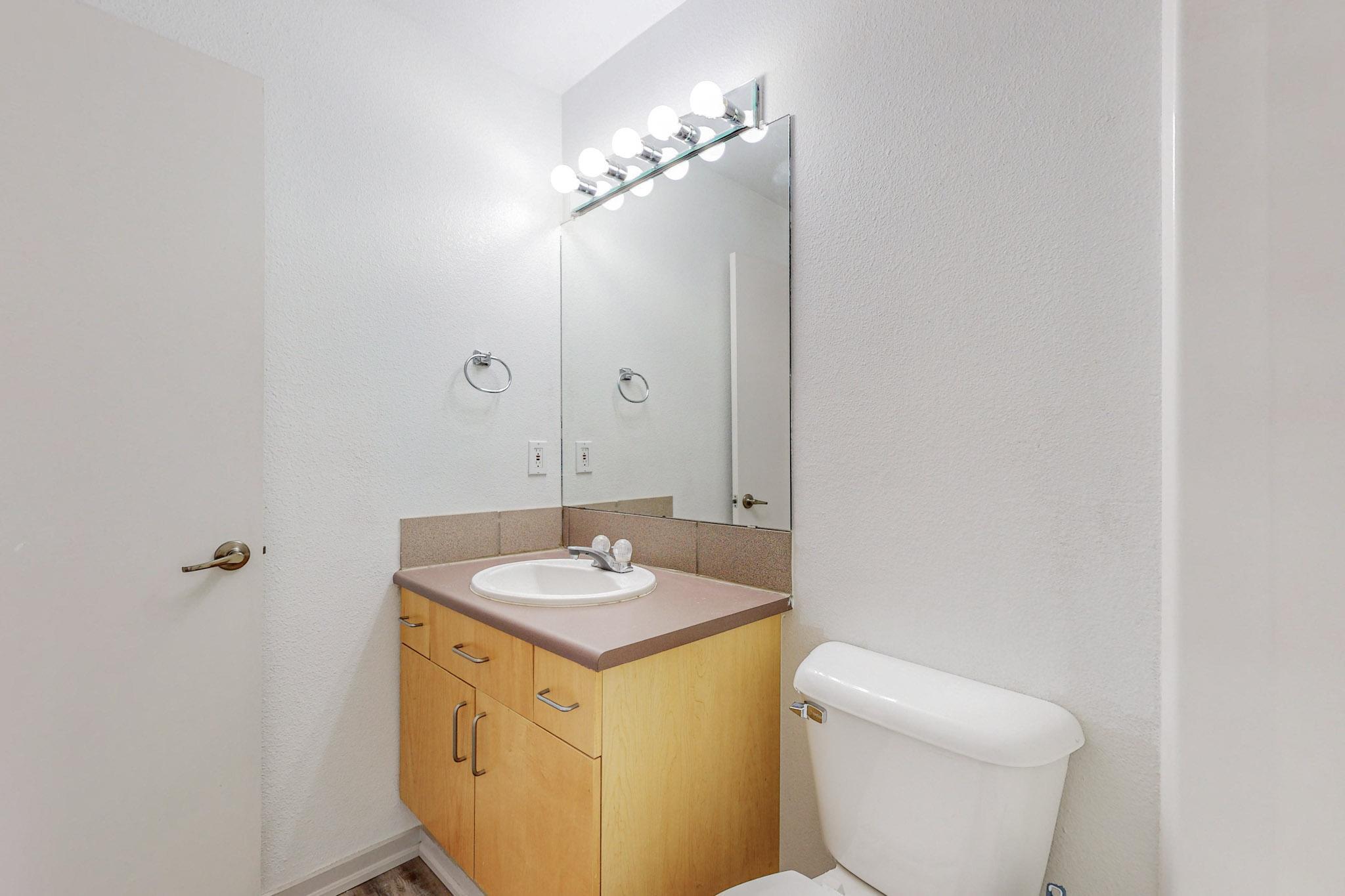 13158 Candelaria Road NE