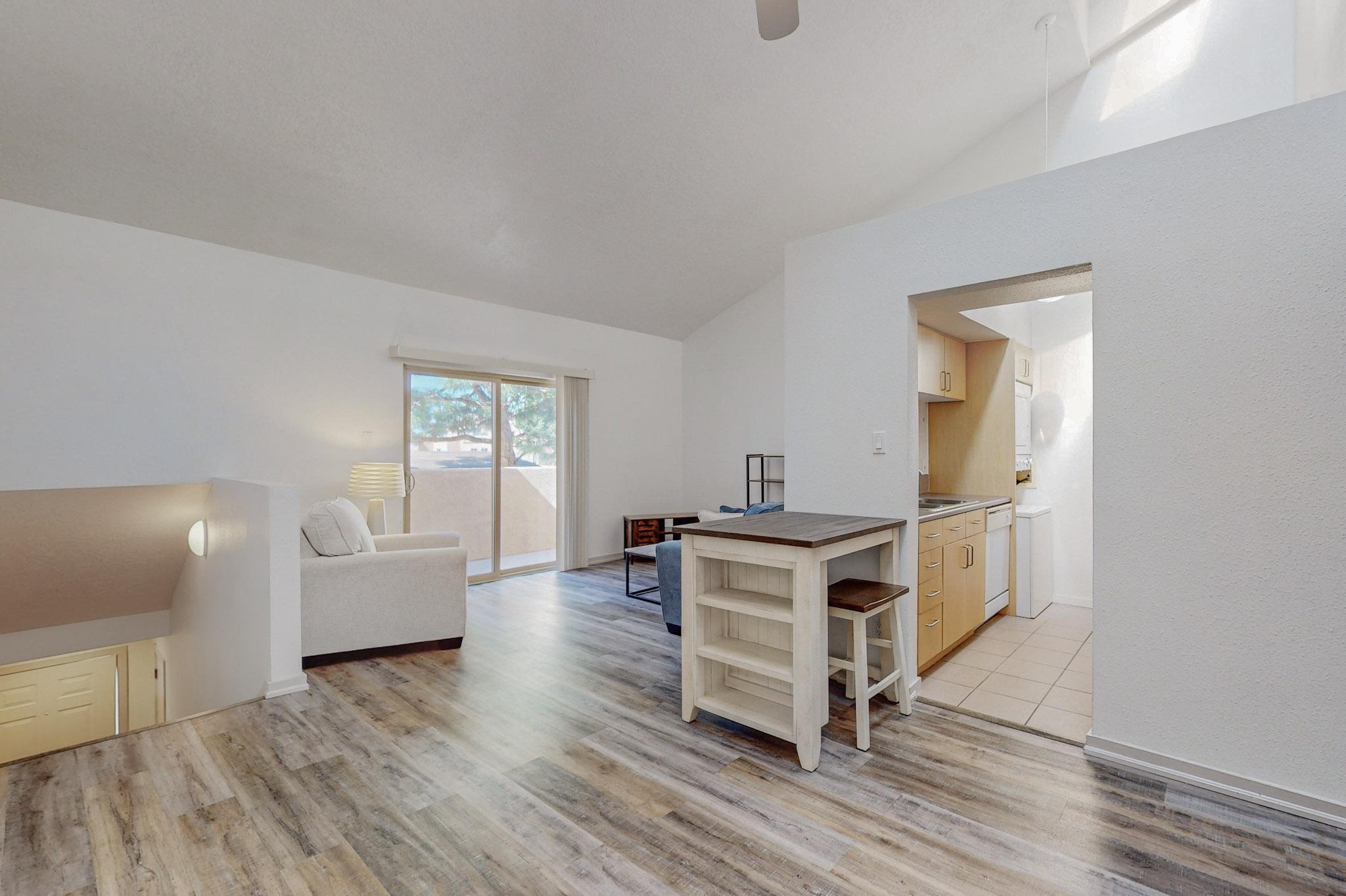 13158 Candelaria Road NE