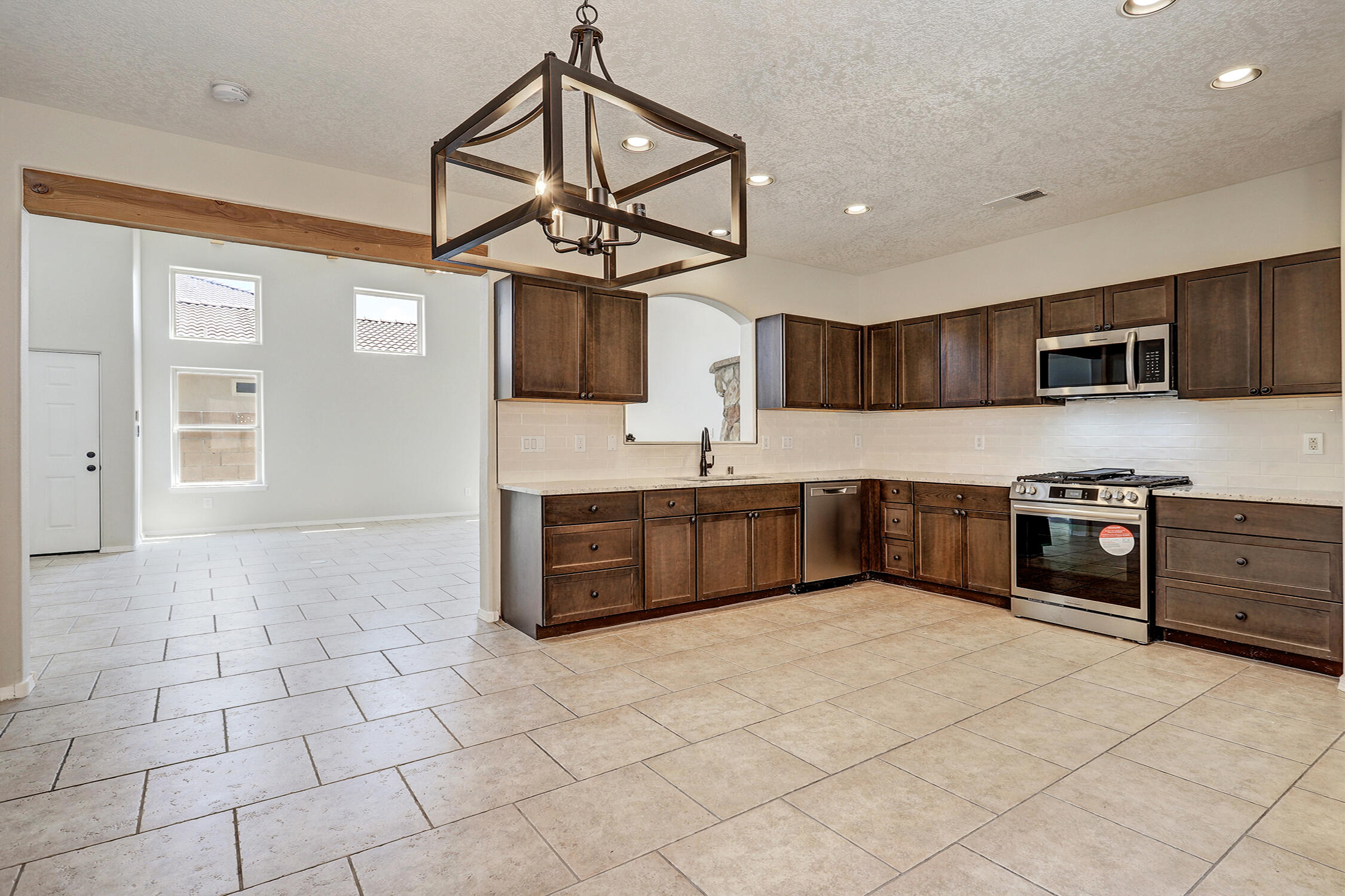 6020 Pyrenees Court NW