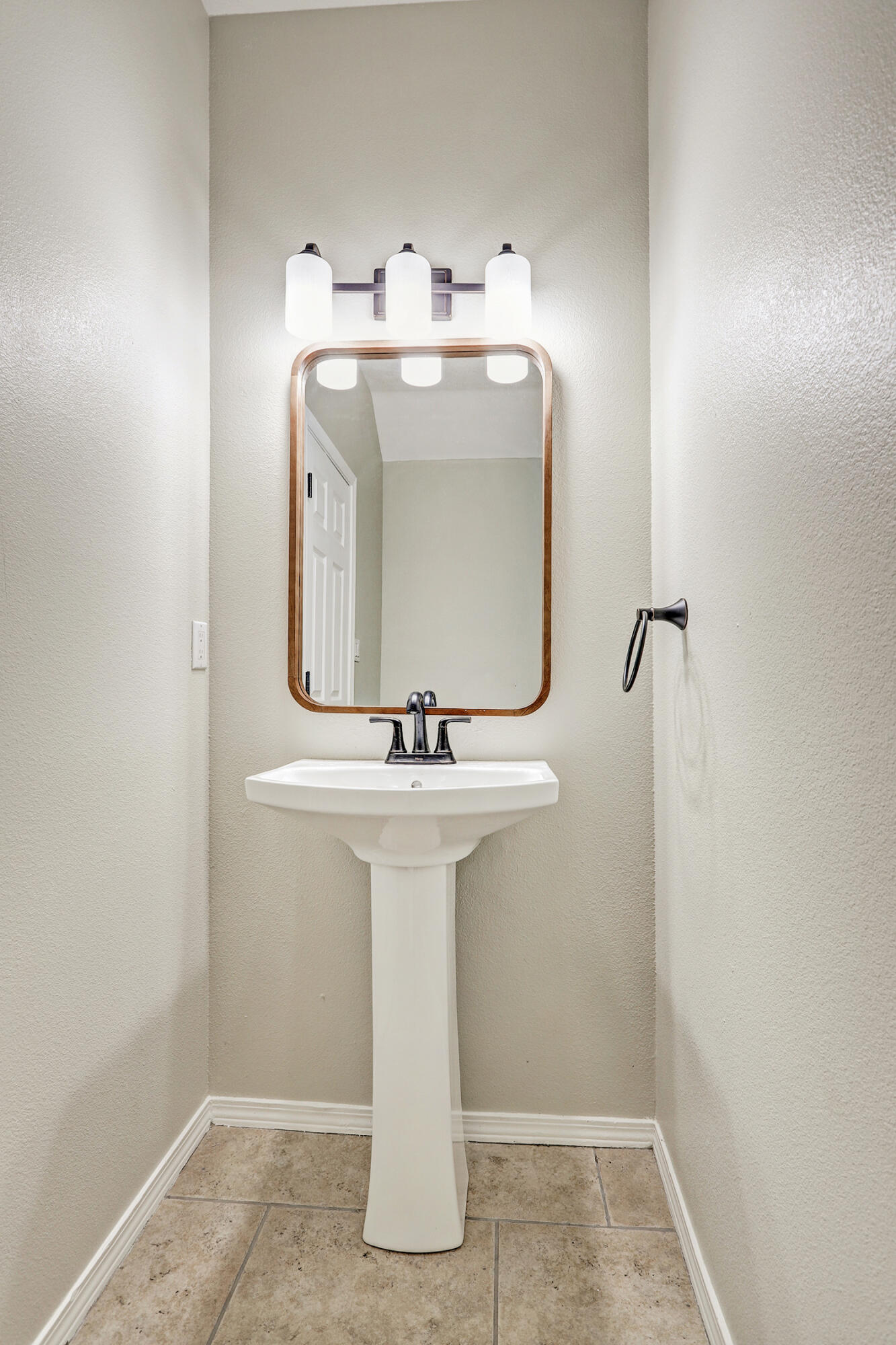 6020 Pyrenees Court NW