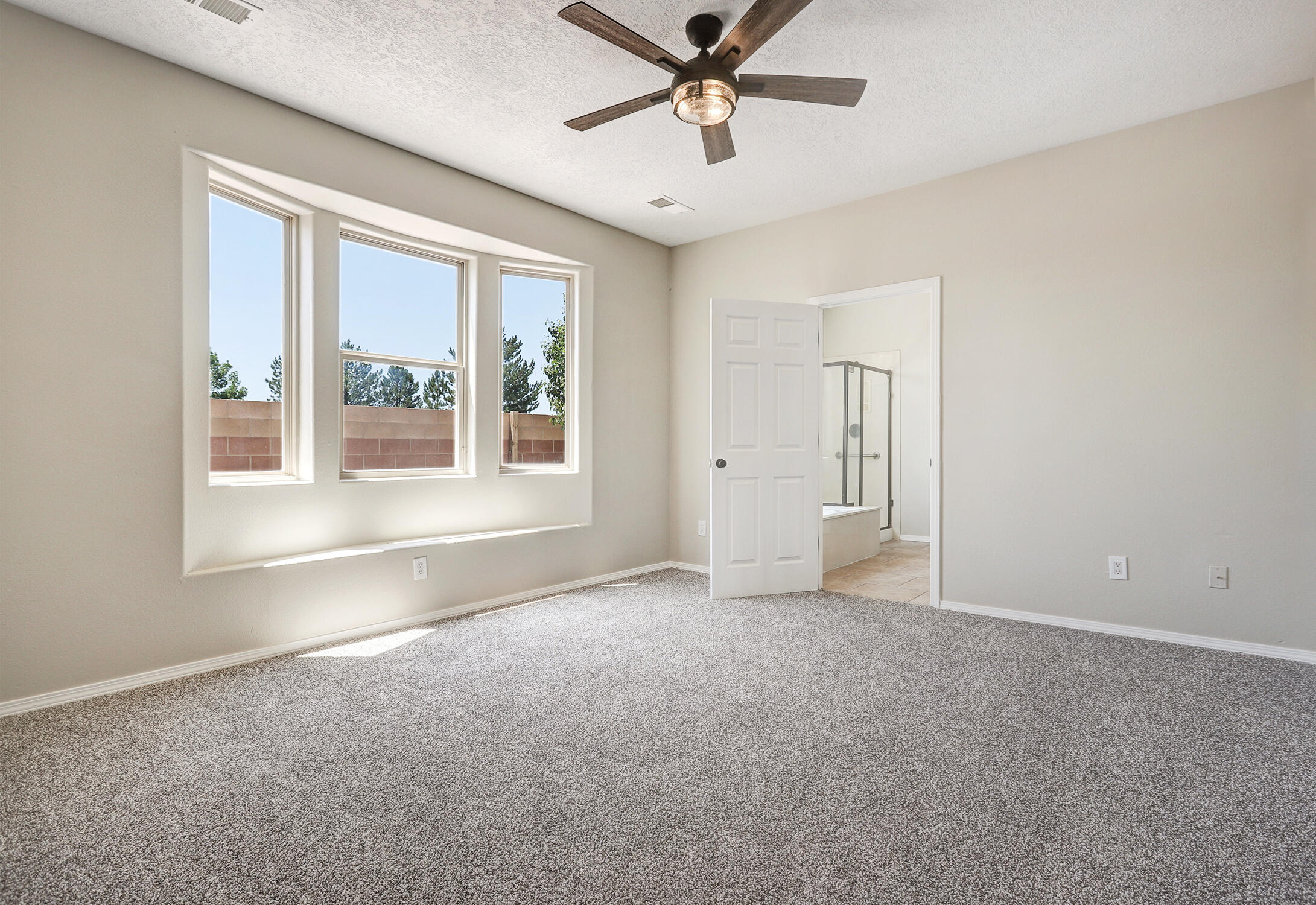 6020 Pyrenees Court NW