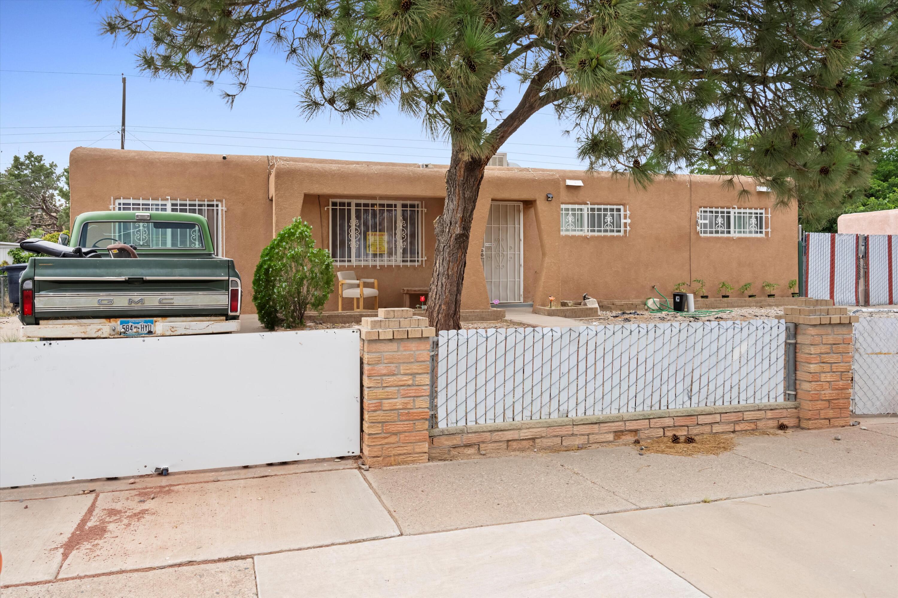 1409 Elfego Baca Drive SW