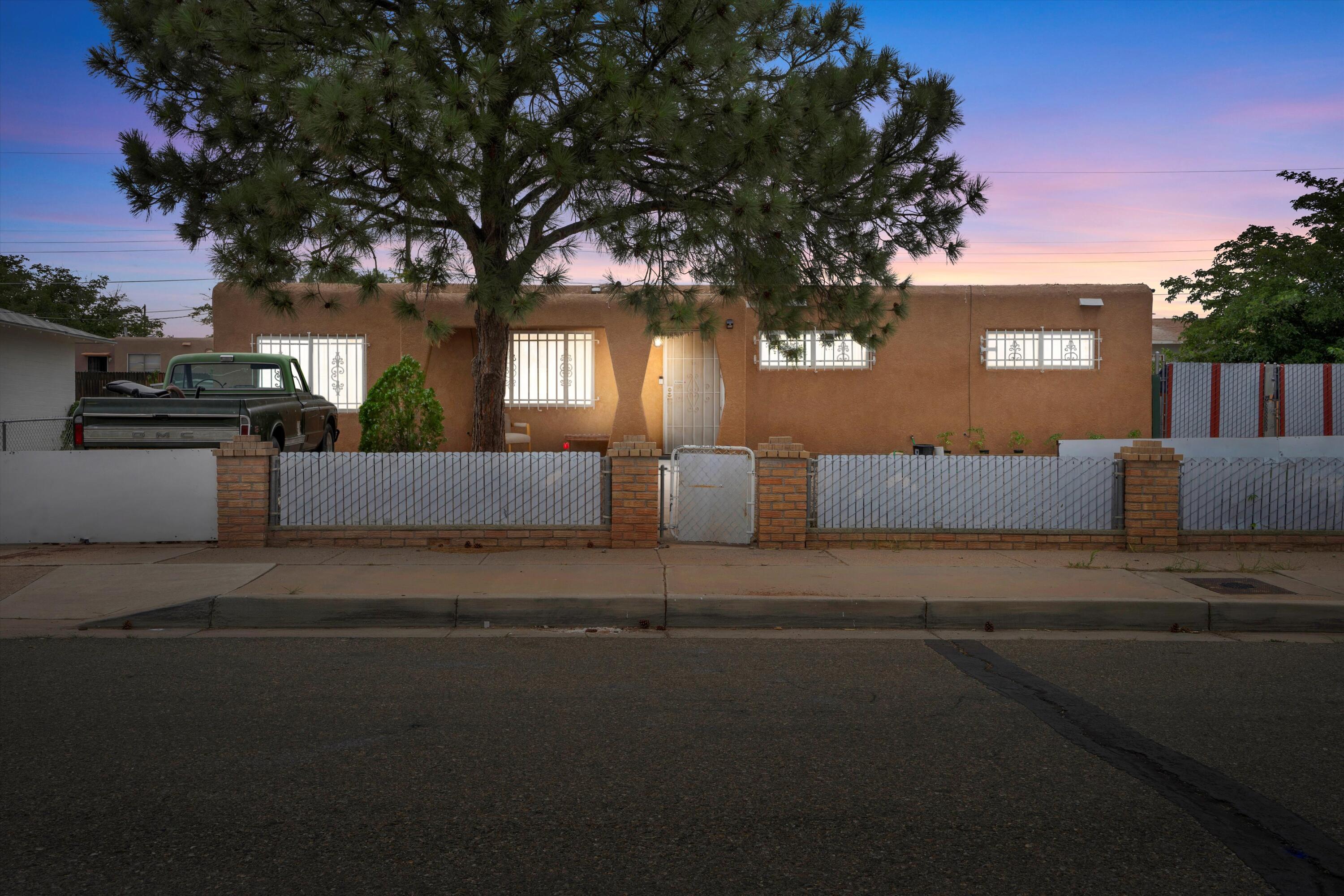 1409 Elfego Baca Drive SW