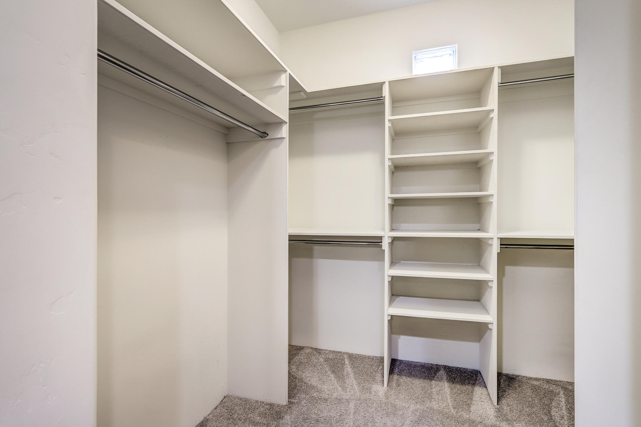 5932 Mafraq Avenue NW