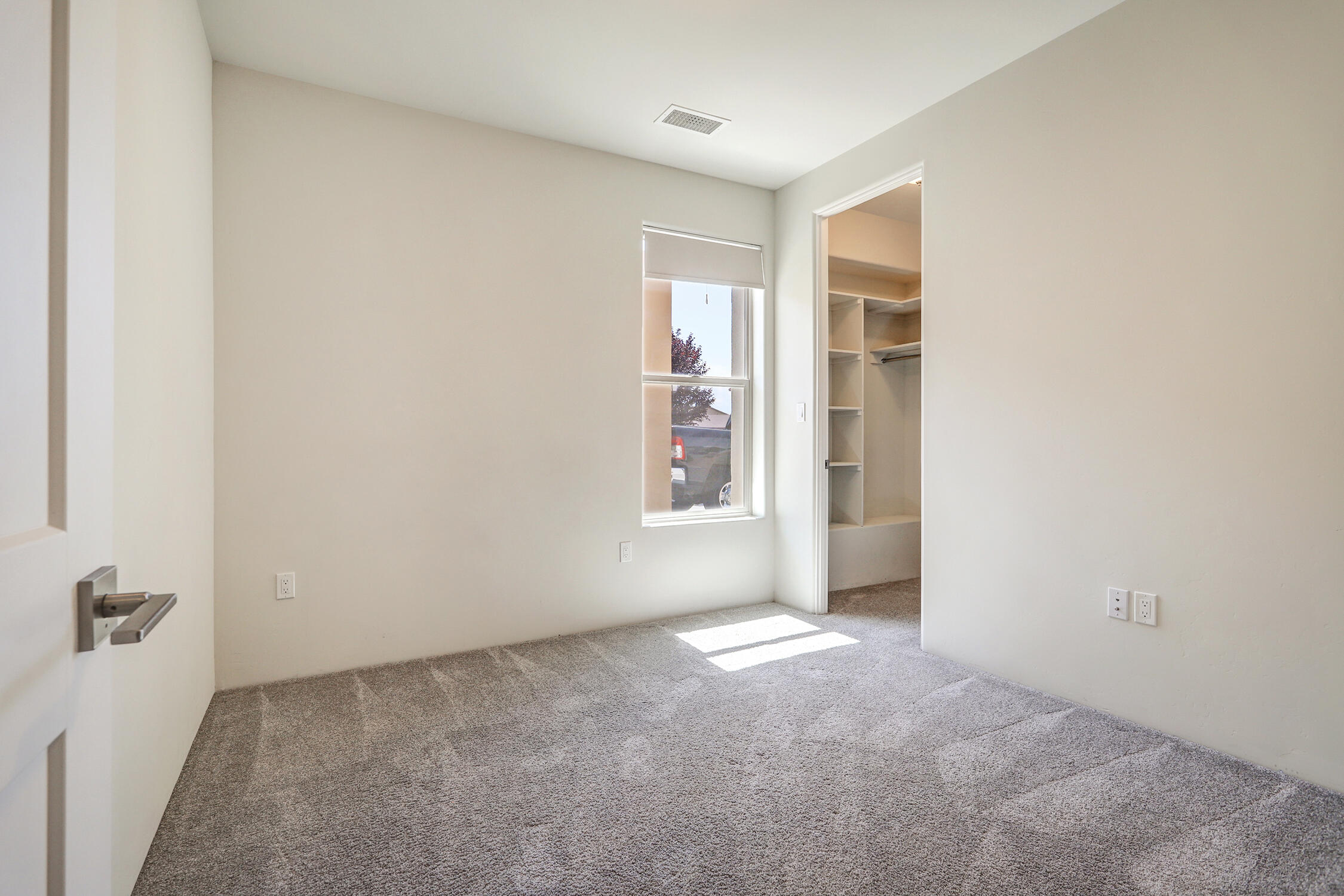 5932 Mafraq Avenue NW