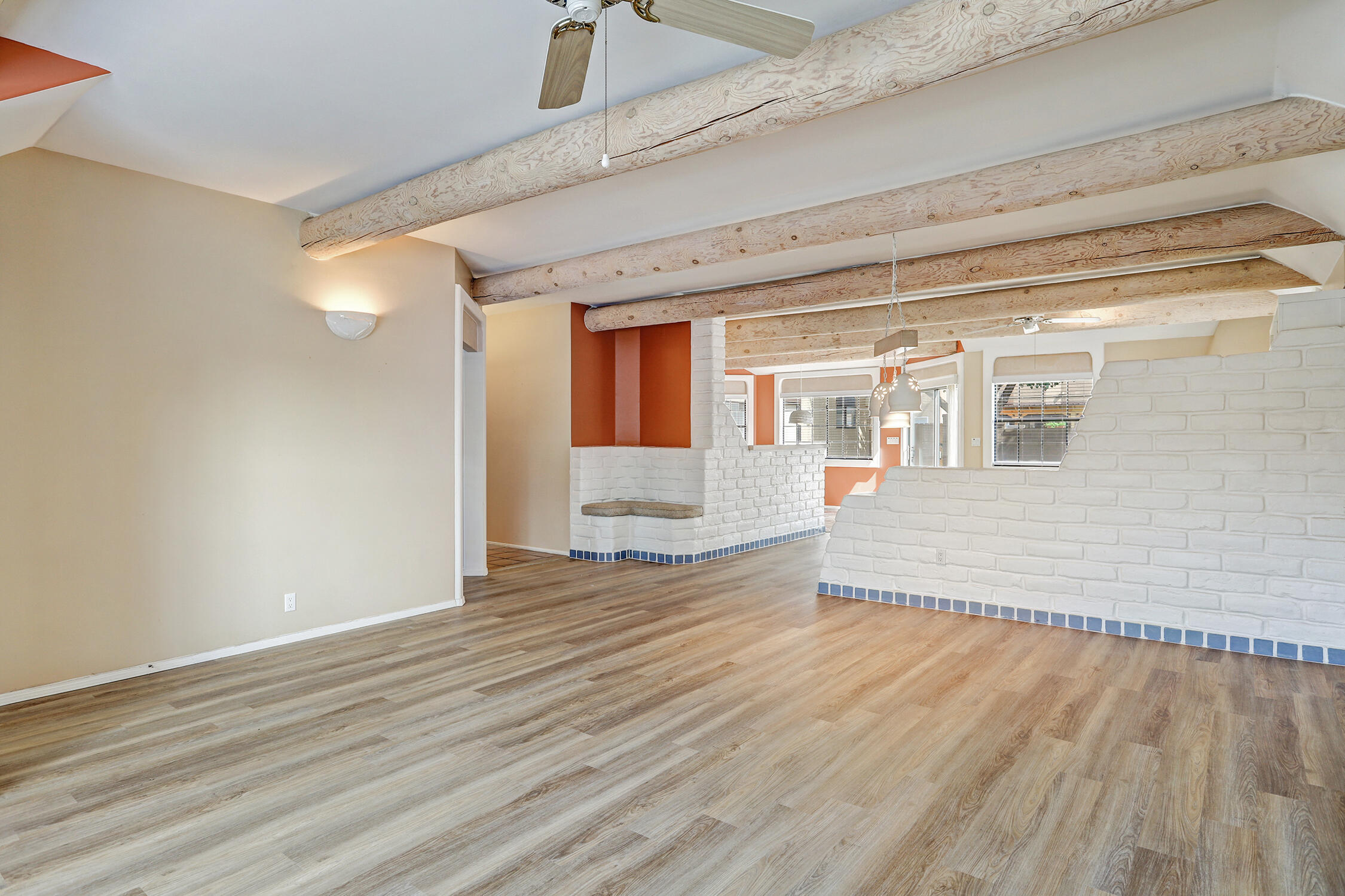 7625 Maplewood Drive NW