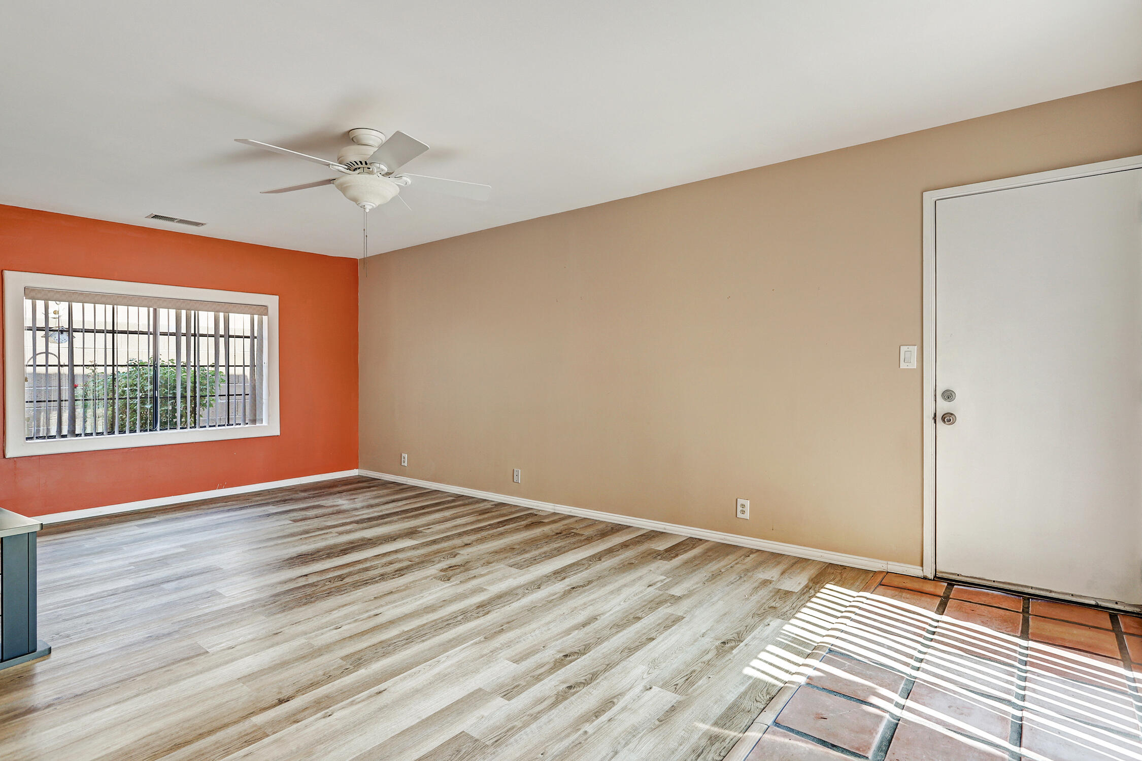 7625 Maplewood Drive NW