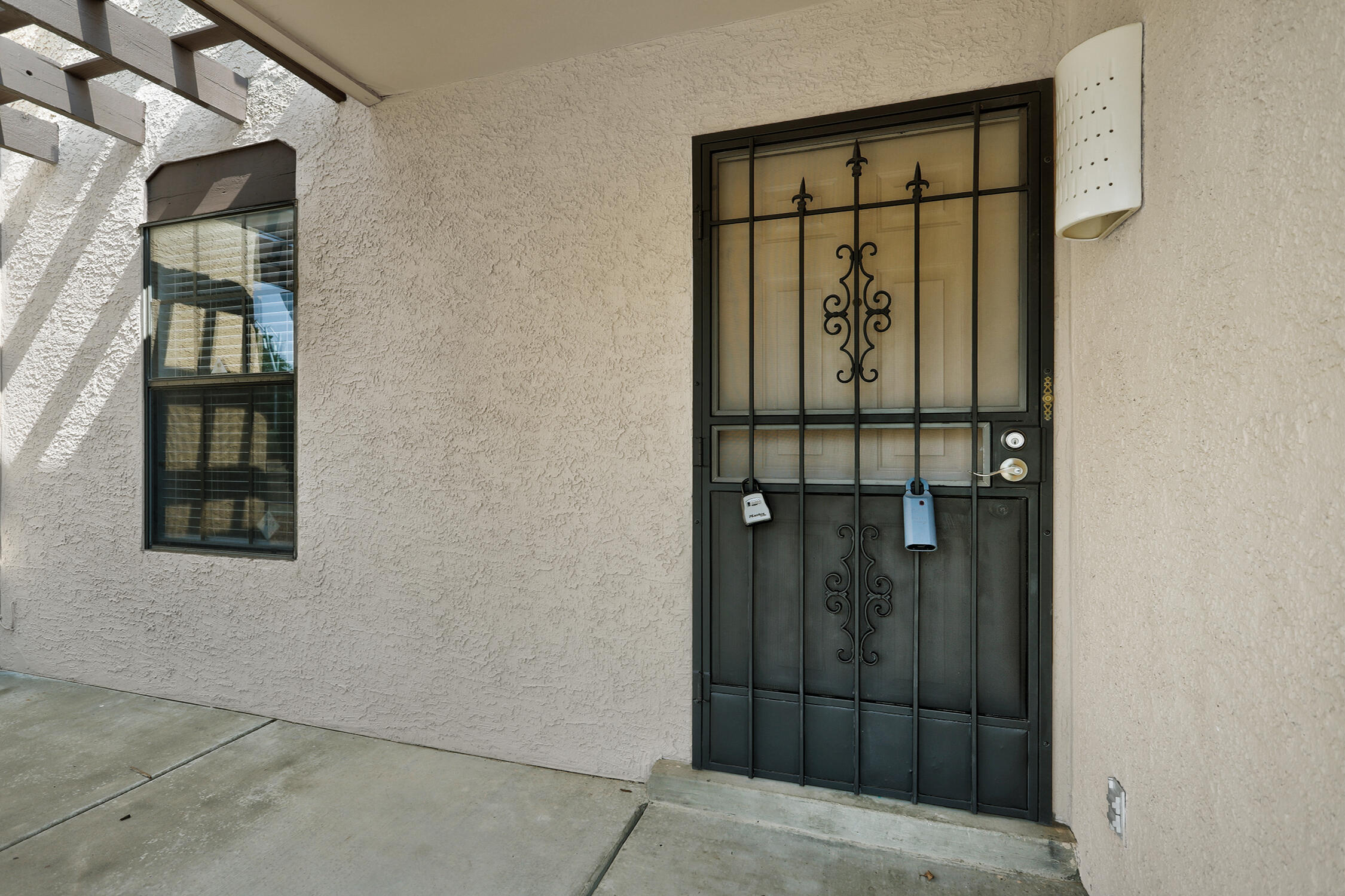 7625 Maplewood Drive NW