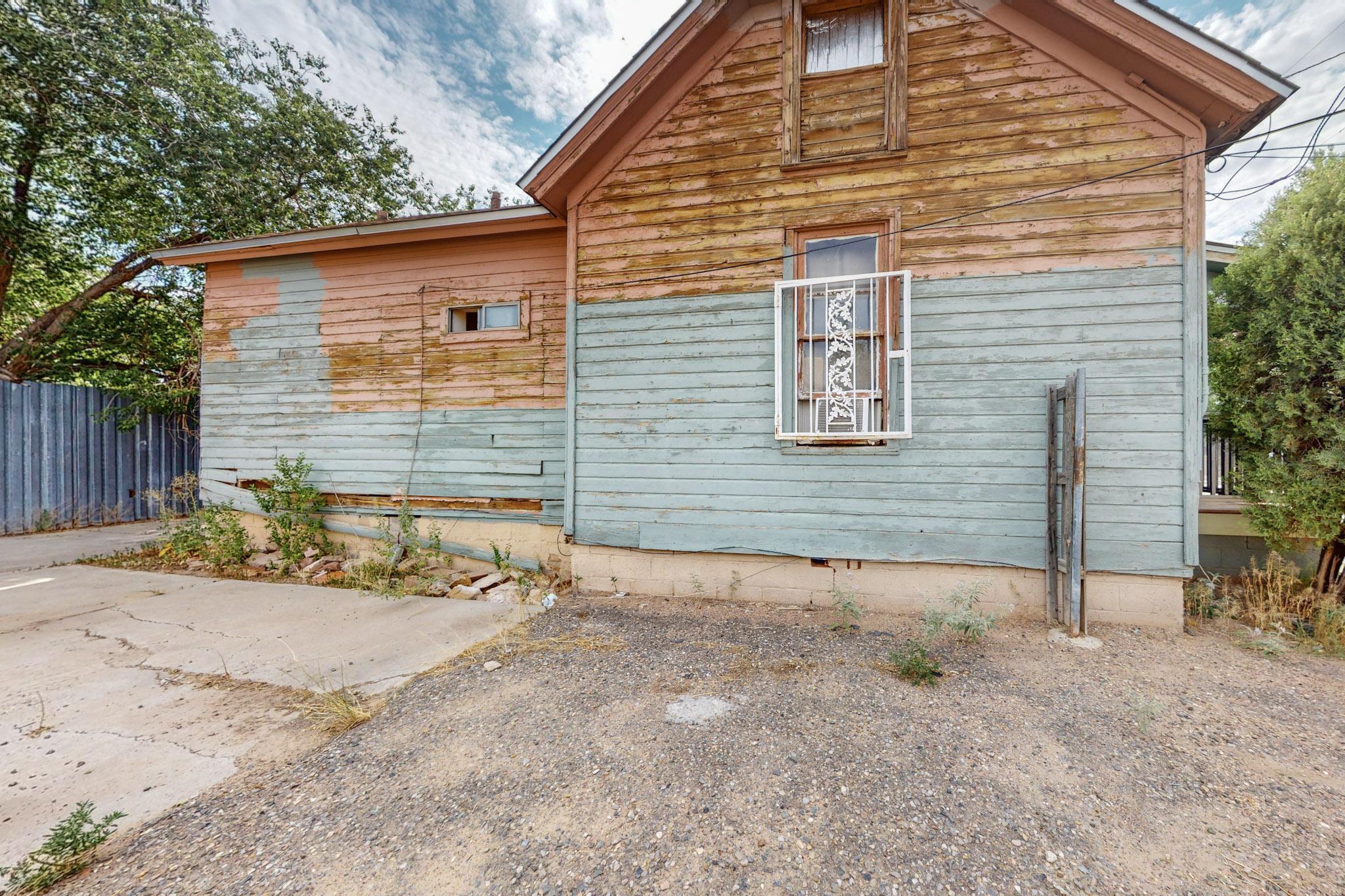 829 Prospect Avenue NW