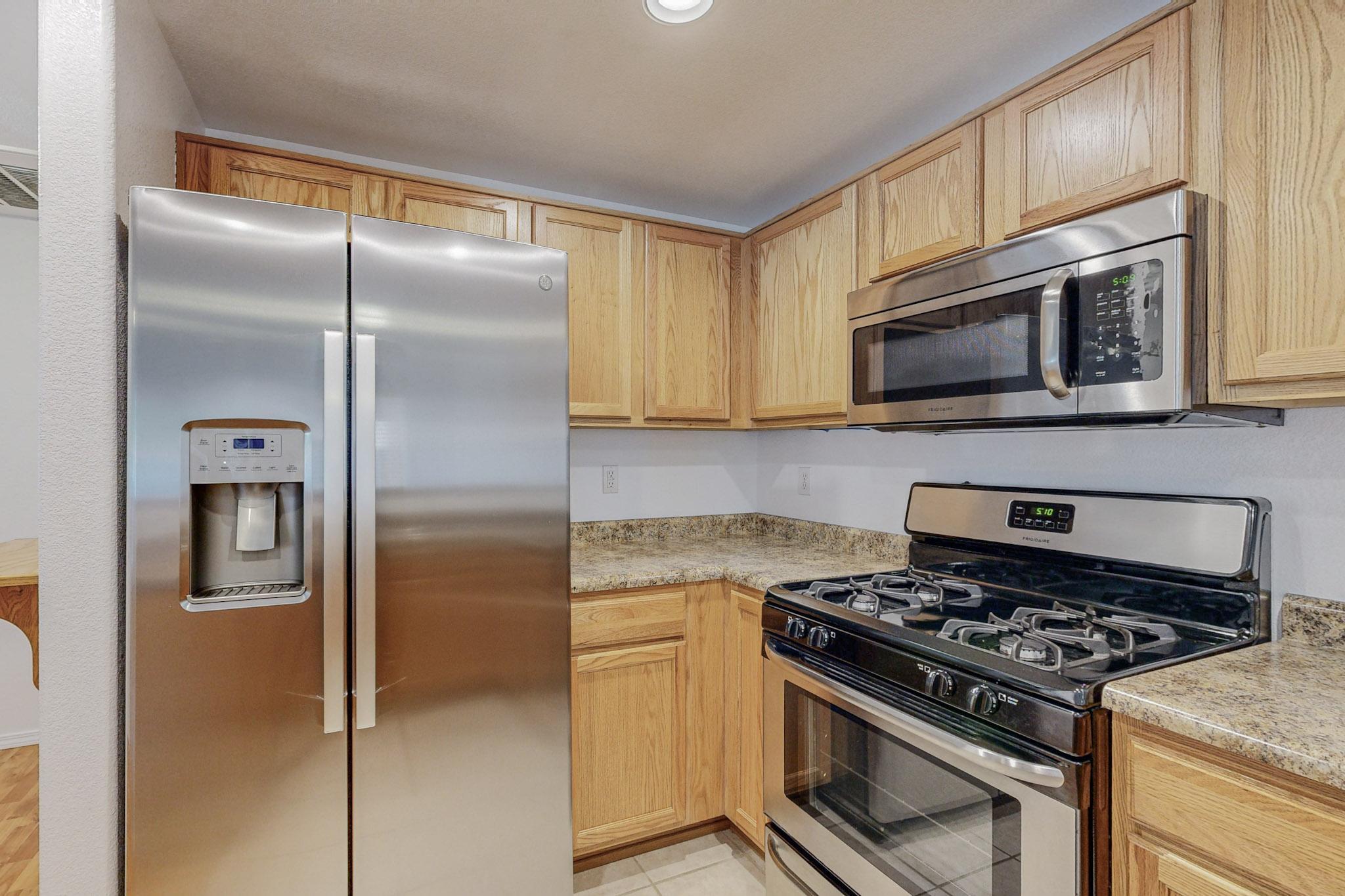 6800 Vista Del Norte Drive NE 3012