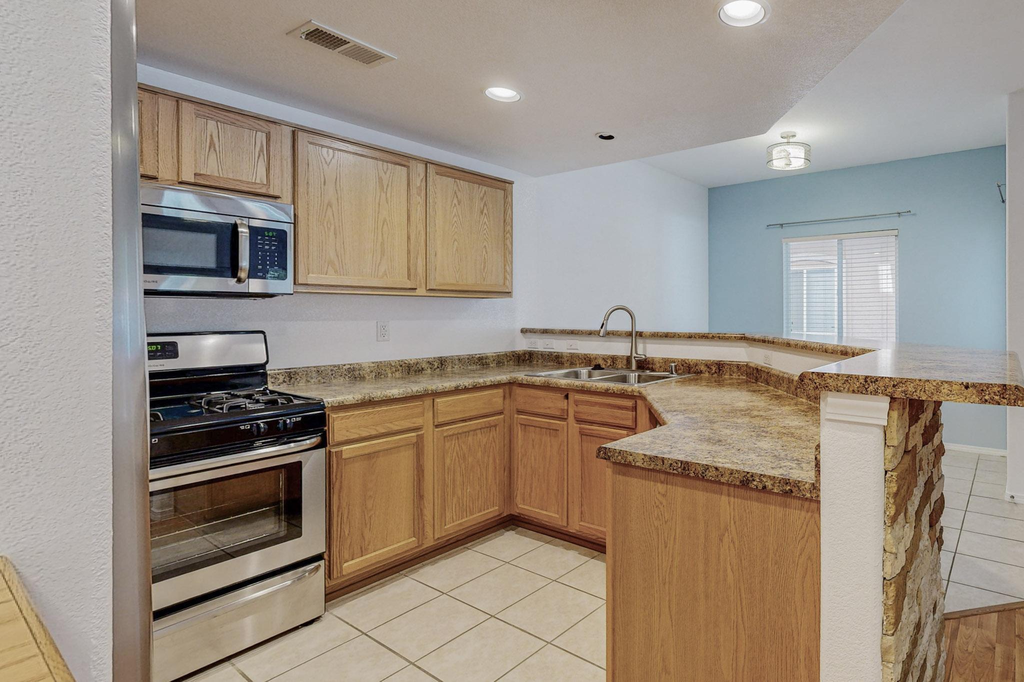 6800 Vista Del Norte Drive NE 3012