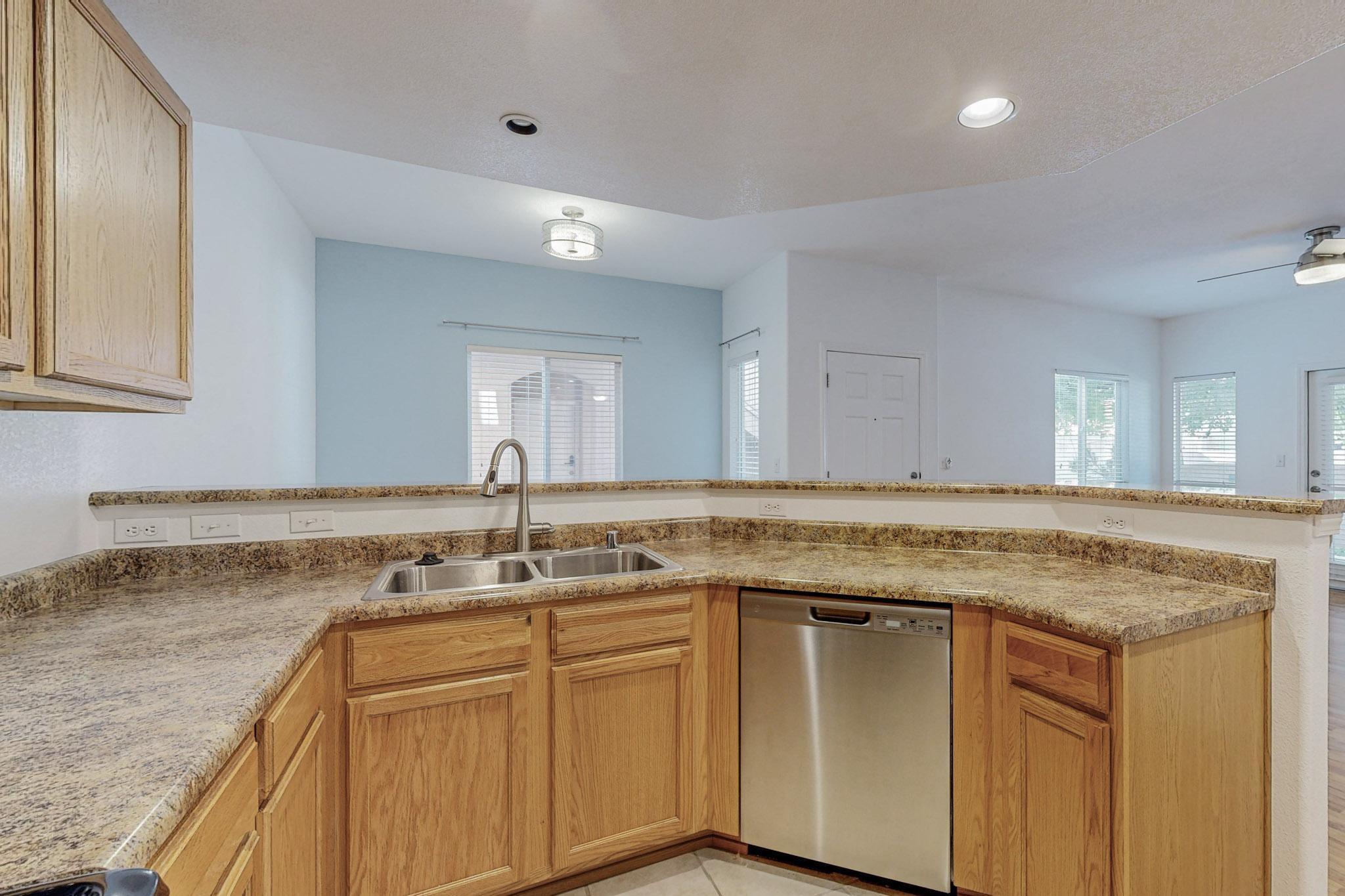 6800 Vista Del Norte Drive NE 3012