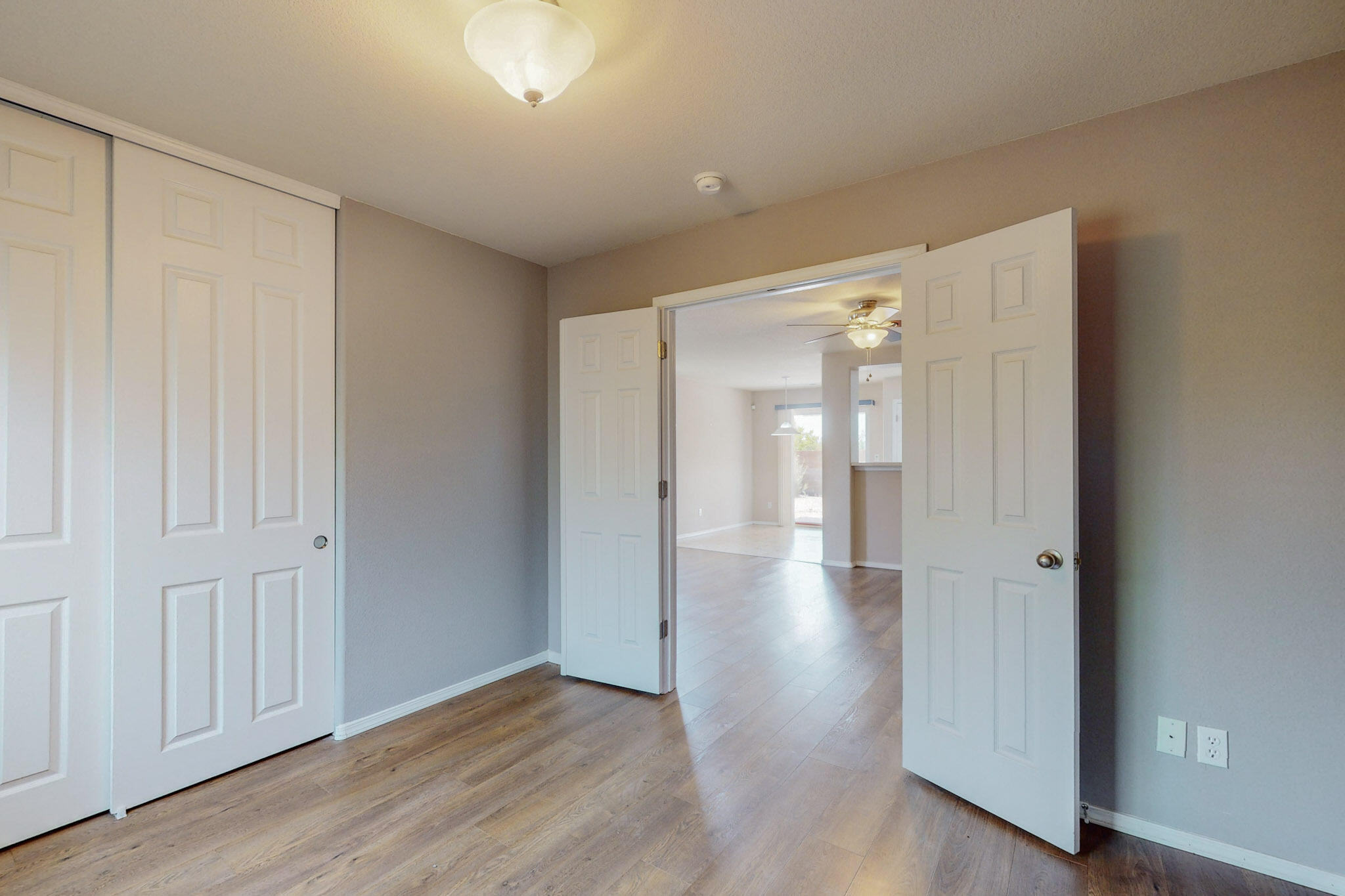 7516 Goshawk Avenue NW