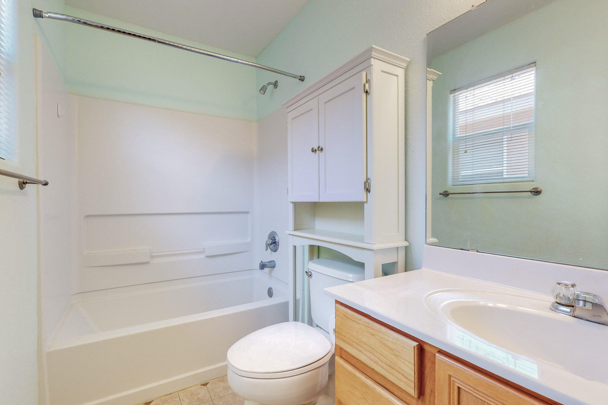 7516 Goshawk Avenue NW