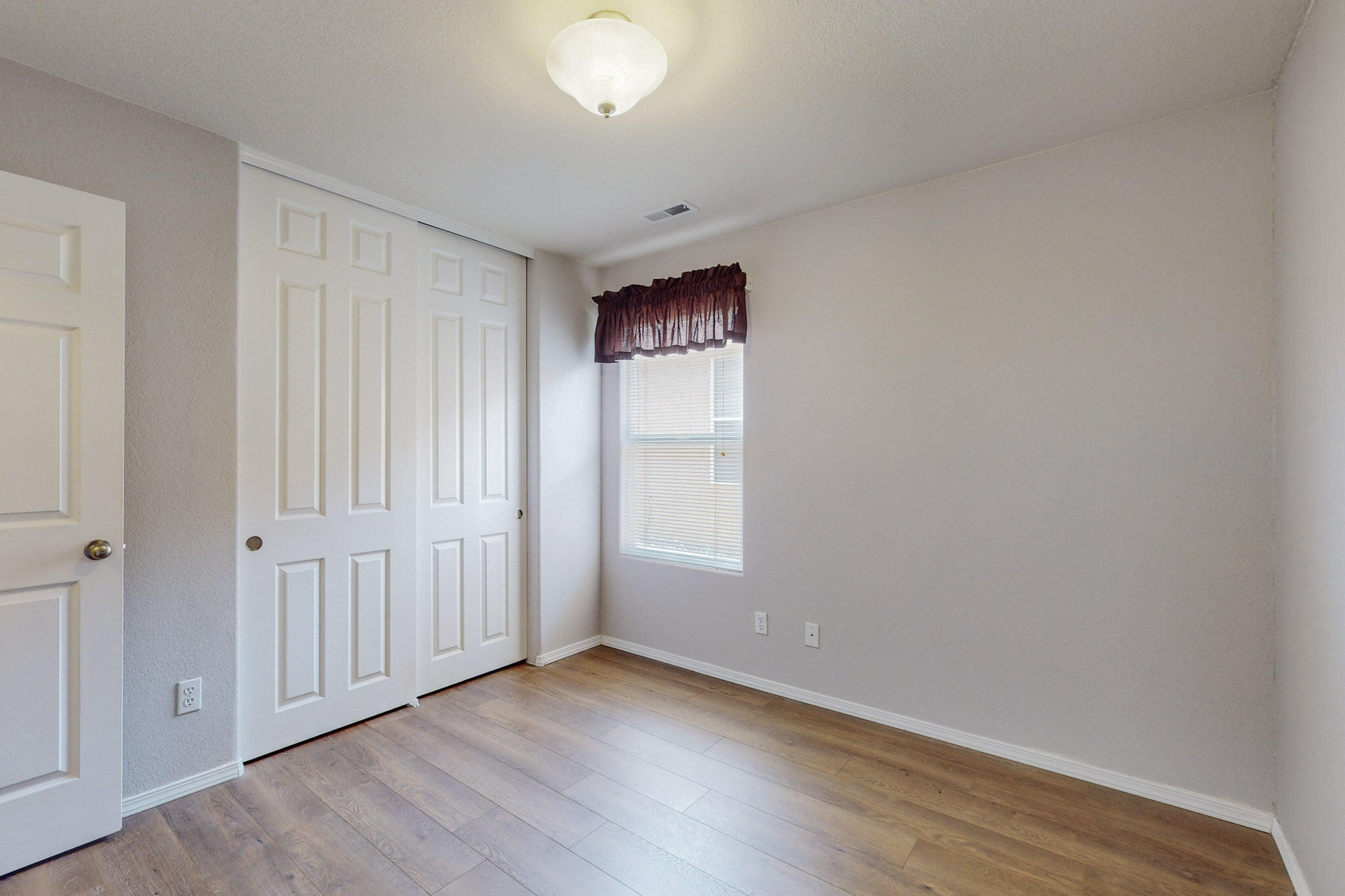 7516 Goshawk Avenue NW