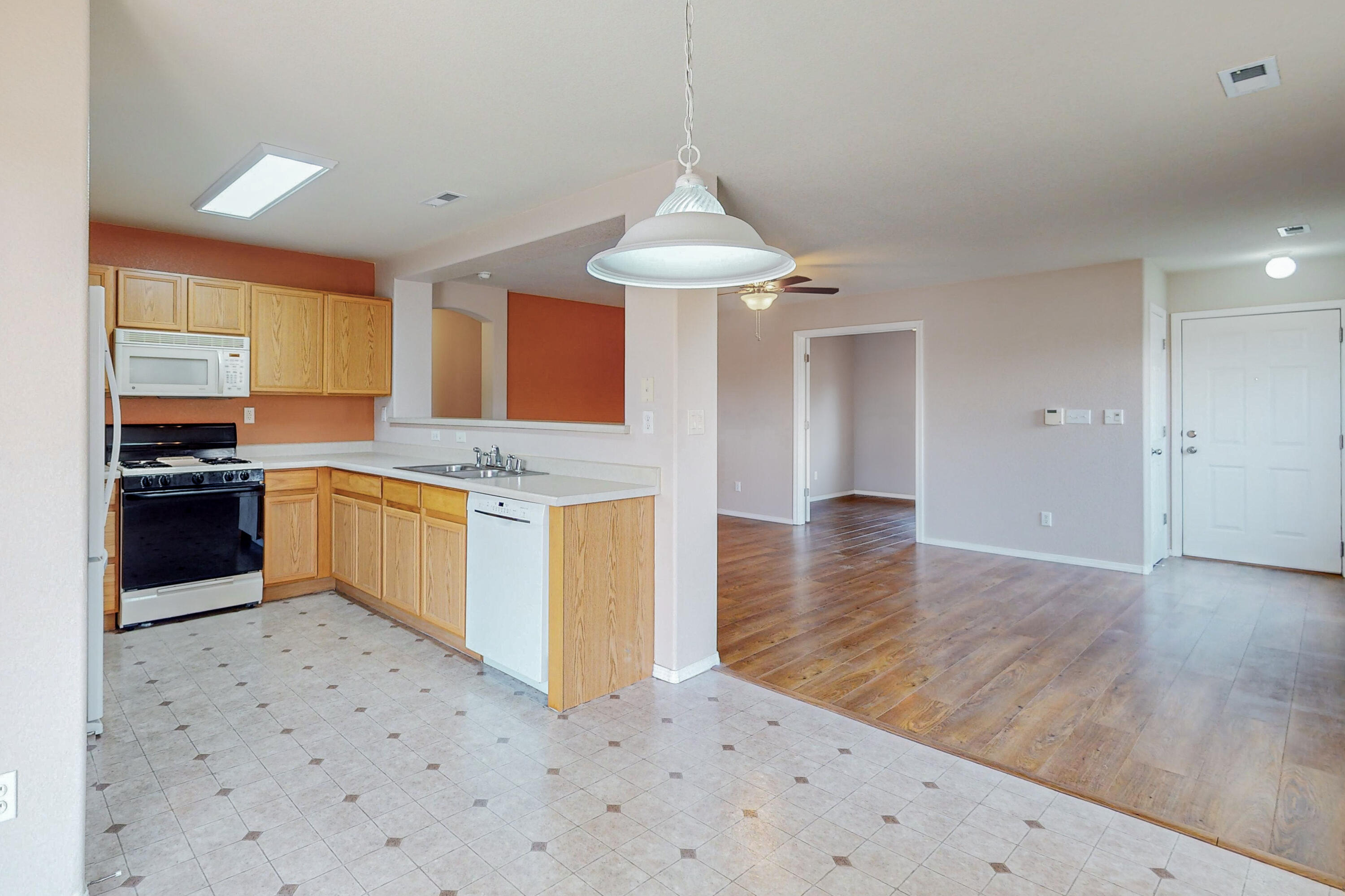 7516 Goshawk Avenue NW