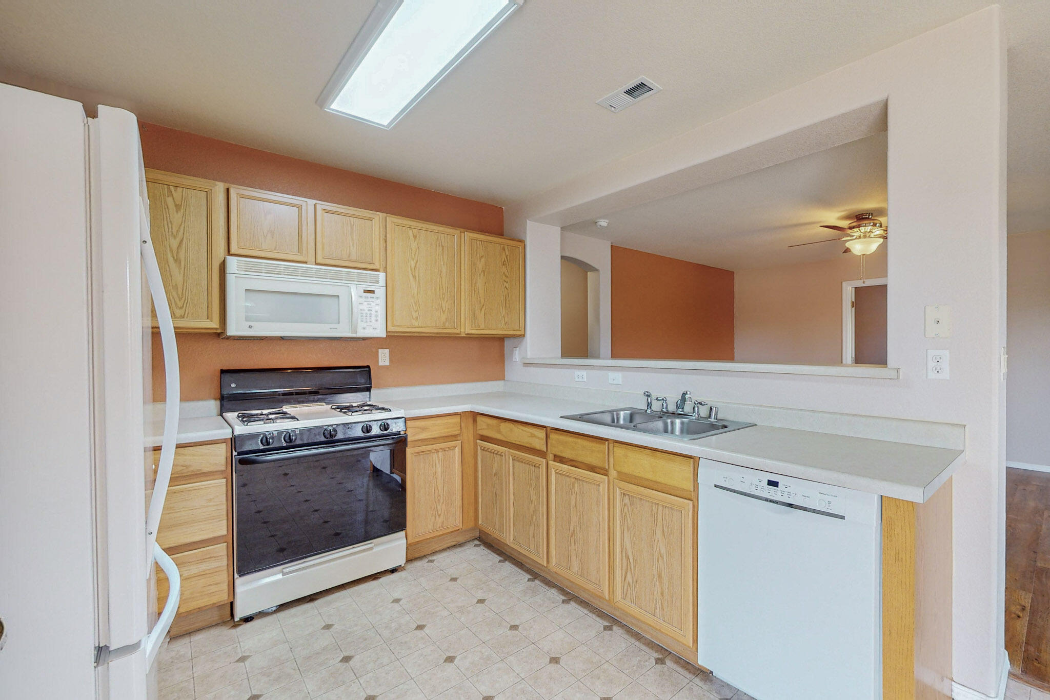 7516 Goshawk Avenue NW